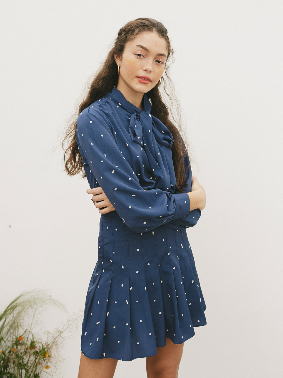 DOT PLEATS SKIRT_PASTEL NAVY