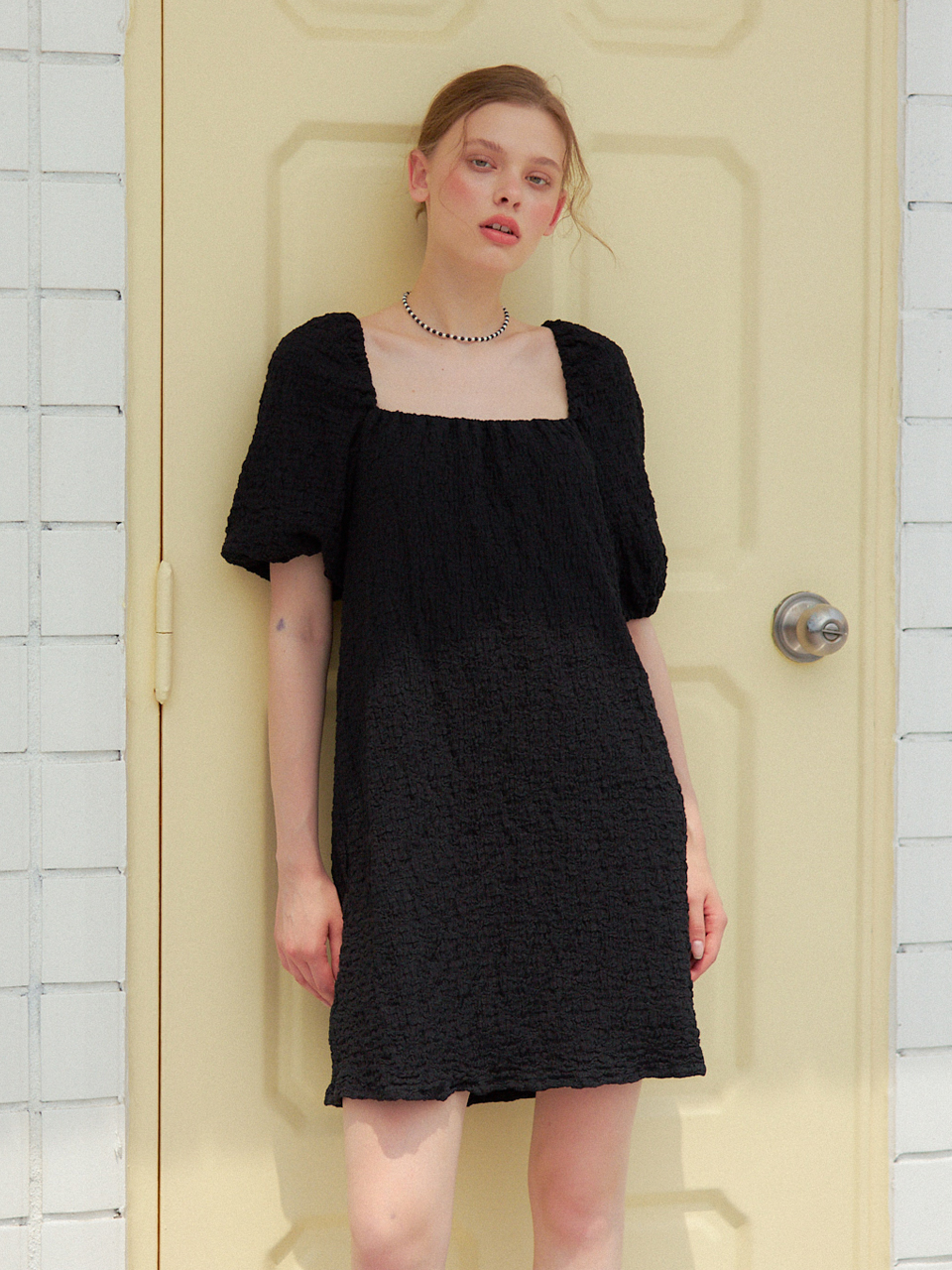 WRINKLE PUFF SLEEVES ONEPIECE_BLACK