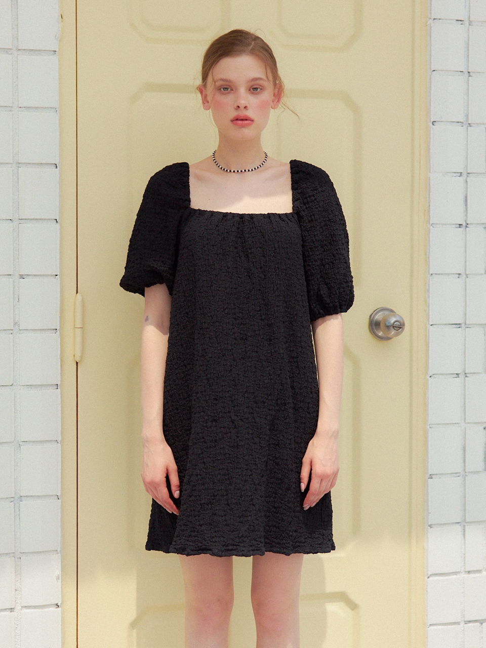 WRINKLE PUFF SLEEVES ONEPIECE_BLACK