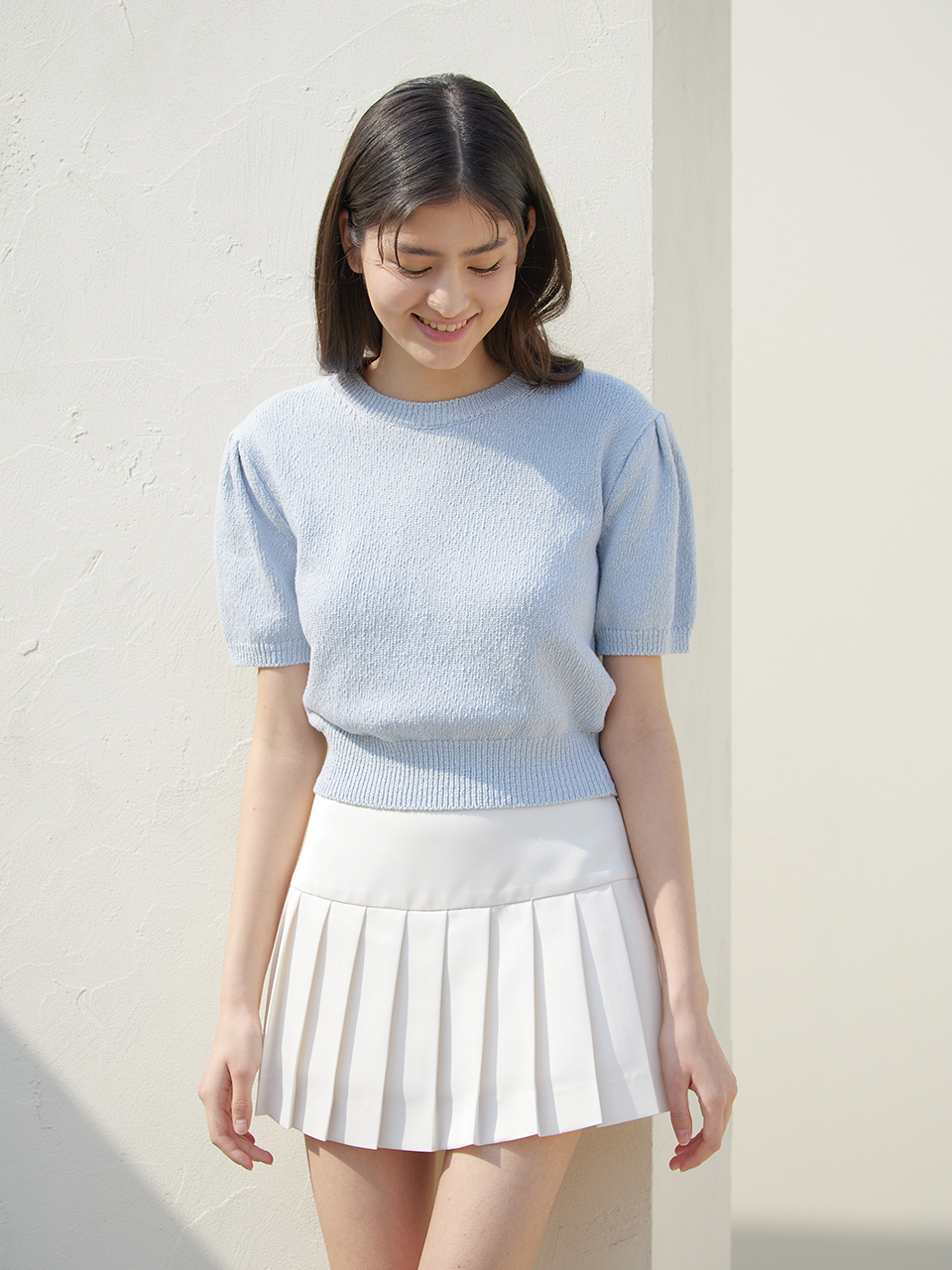 GLOSSY PLEATS MINI SKIRT_IVORY