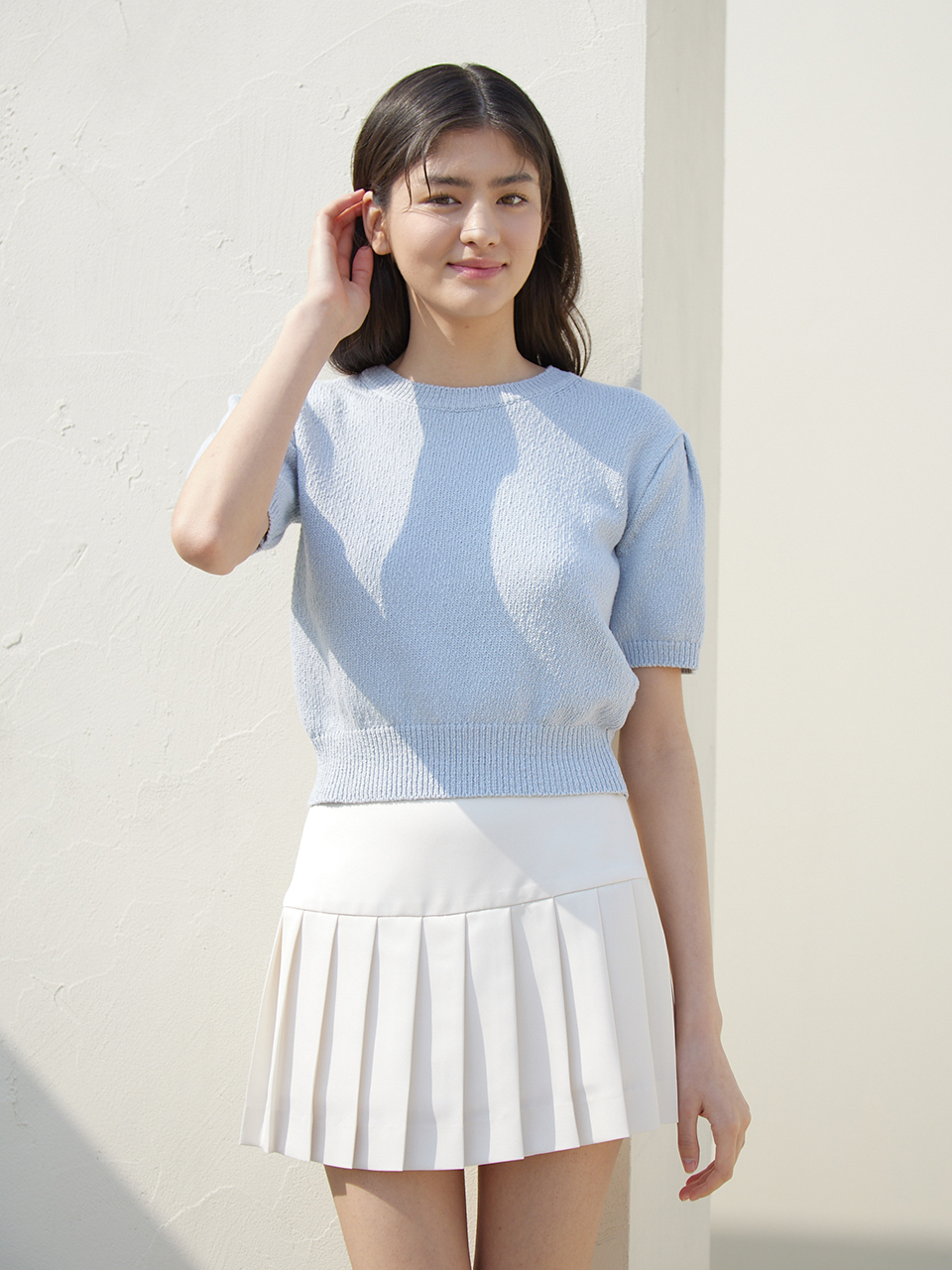 GLOSSY PLEATS MINI SKIRT_IVORY