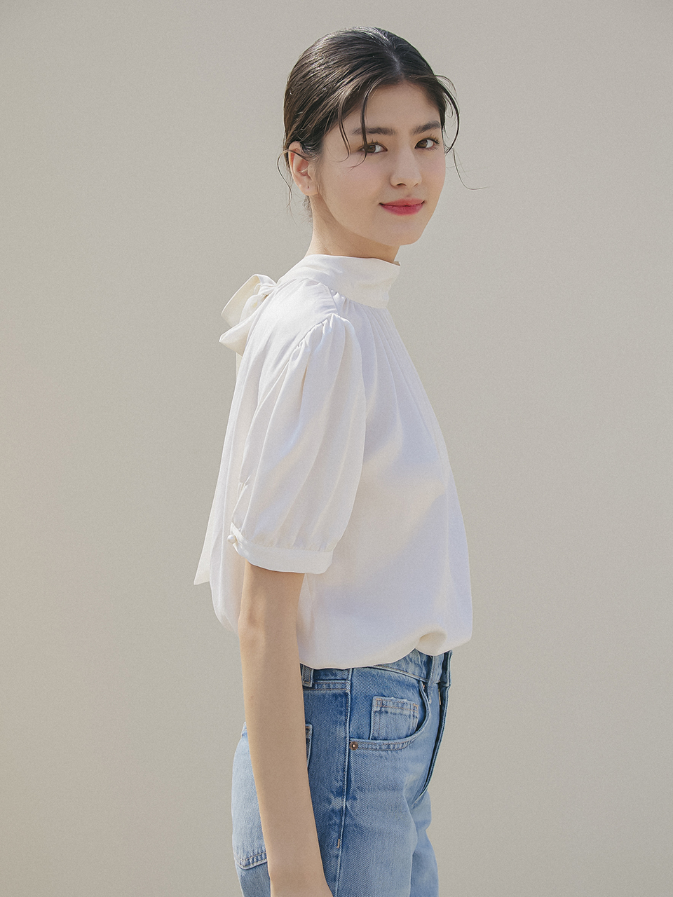 BACK TIE HALF SLEEVES BLOUSE_CREAM