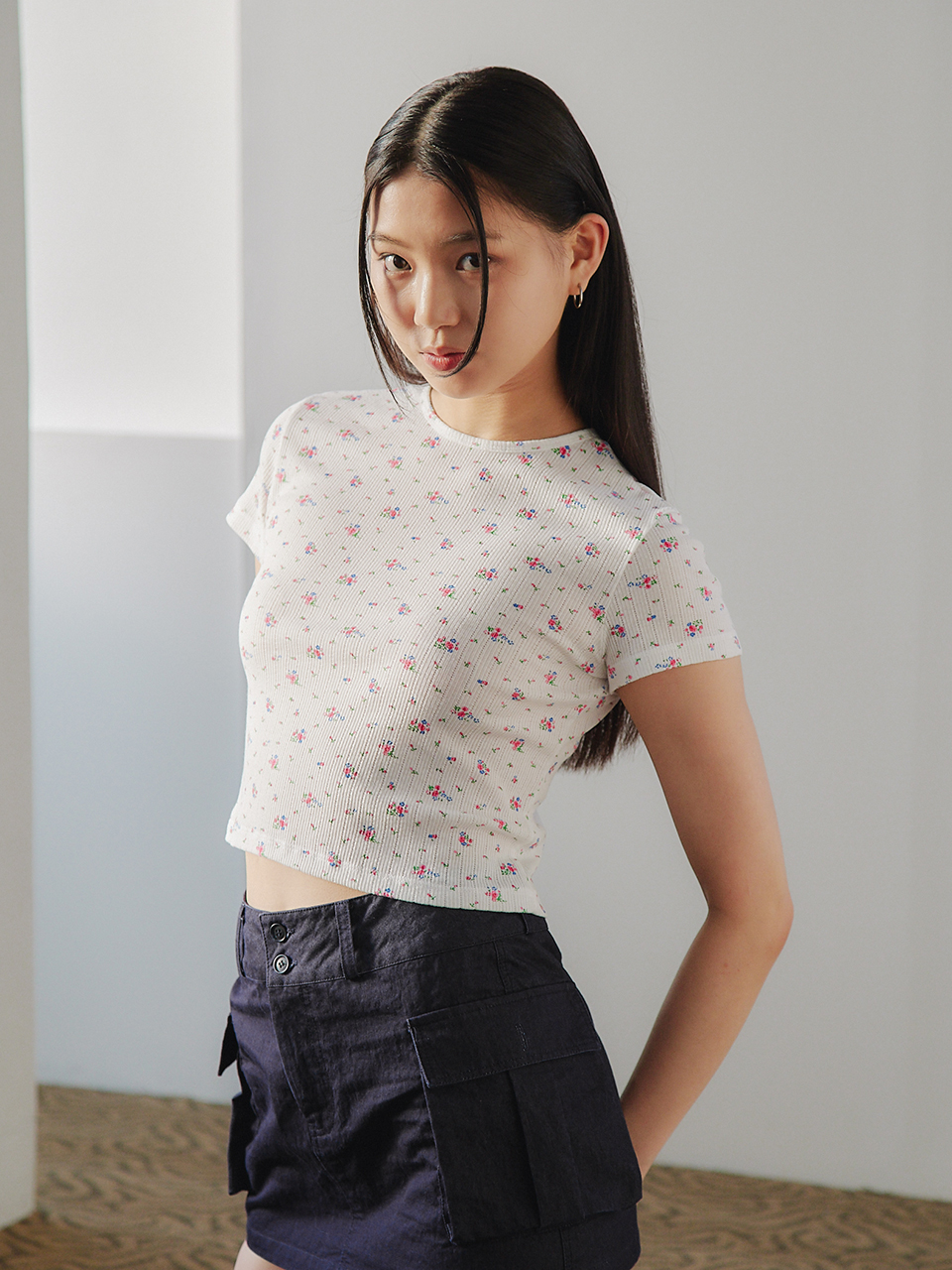 FLOWER HALF SLEEVES T-SHIRT_2COLOR