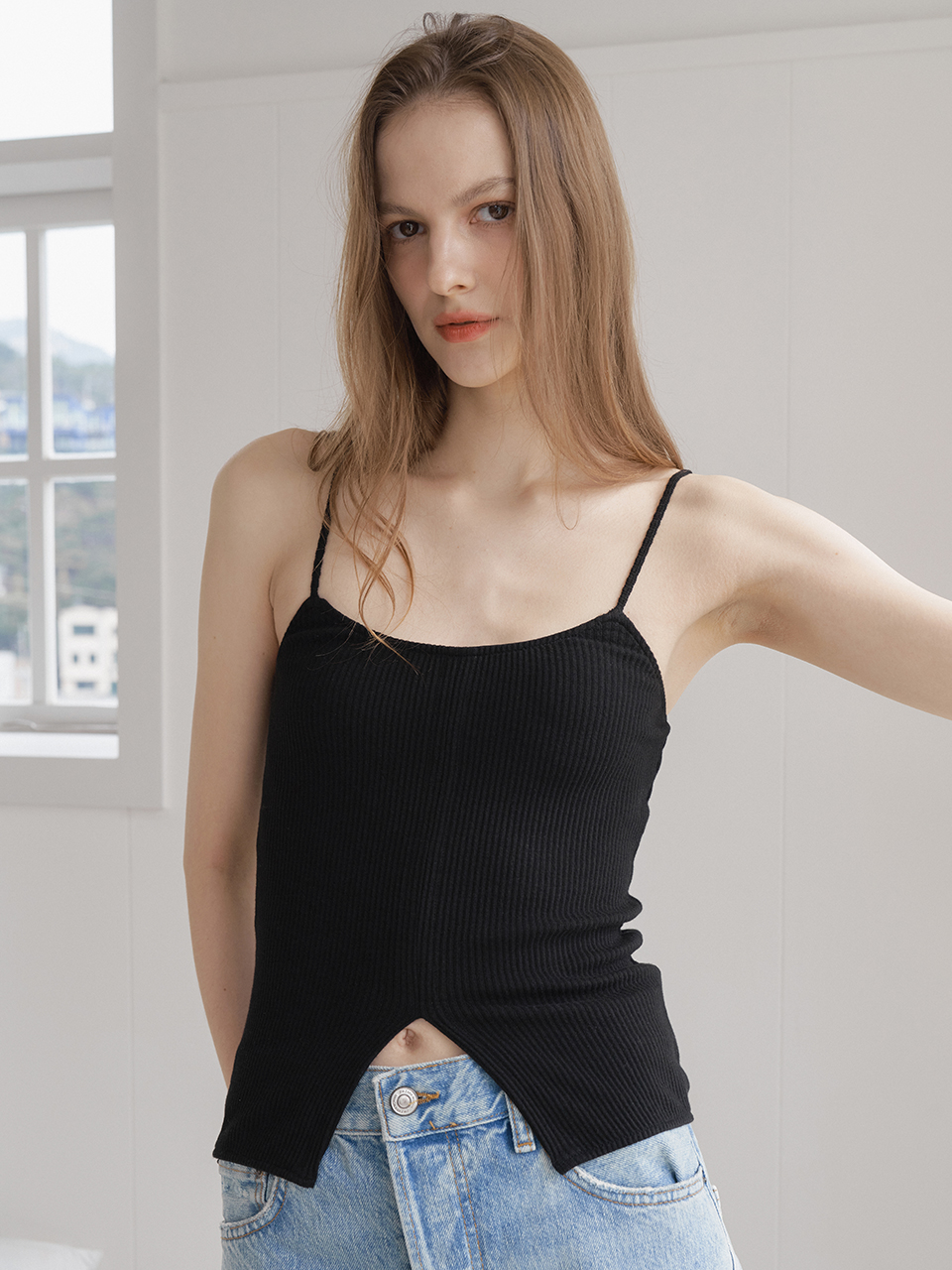 SLIT DETAIL RIBBED CAMISOLE_2COLOR