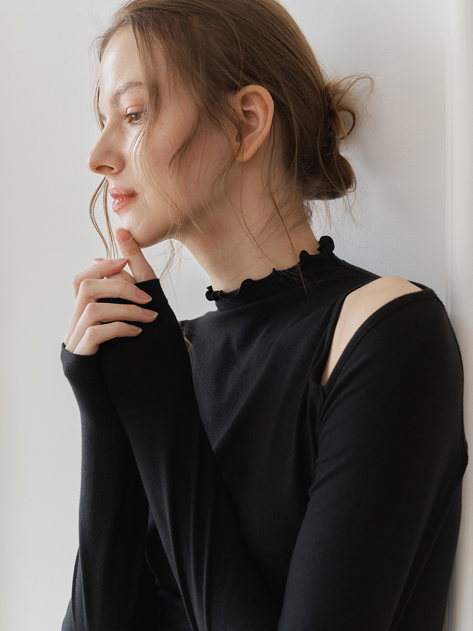 WAVE LINE SHOULDER SLIT T-SHIRT_2COLOR