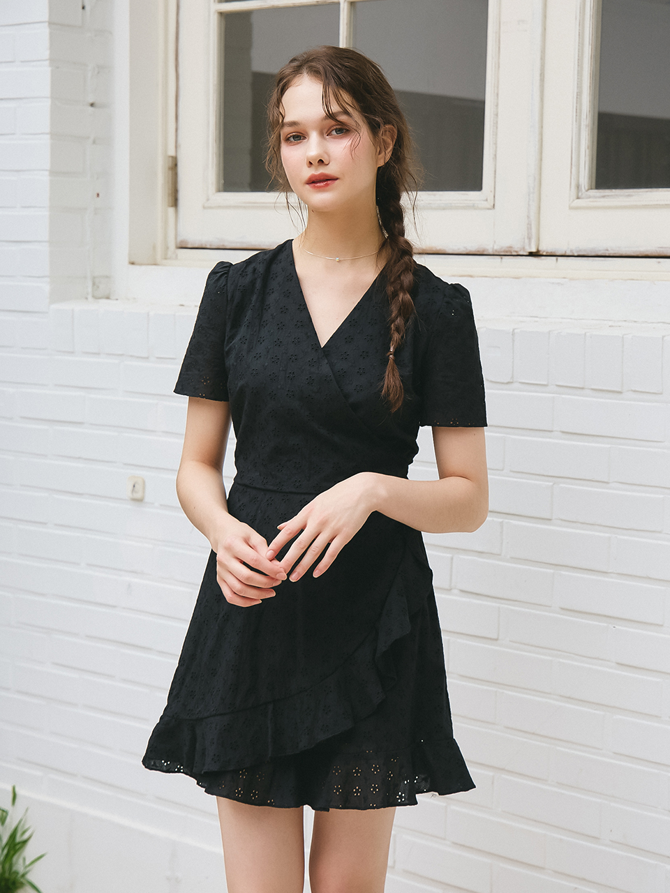 PUNCHING LACE JUMPSUIT_BLACK