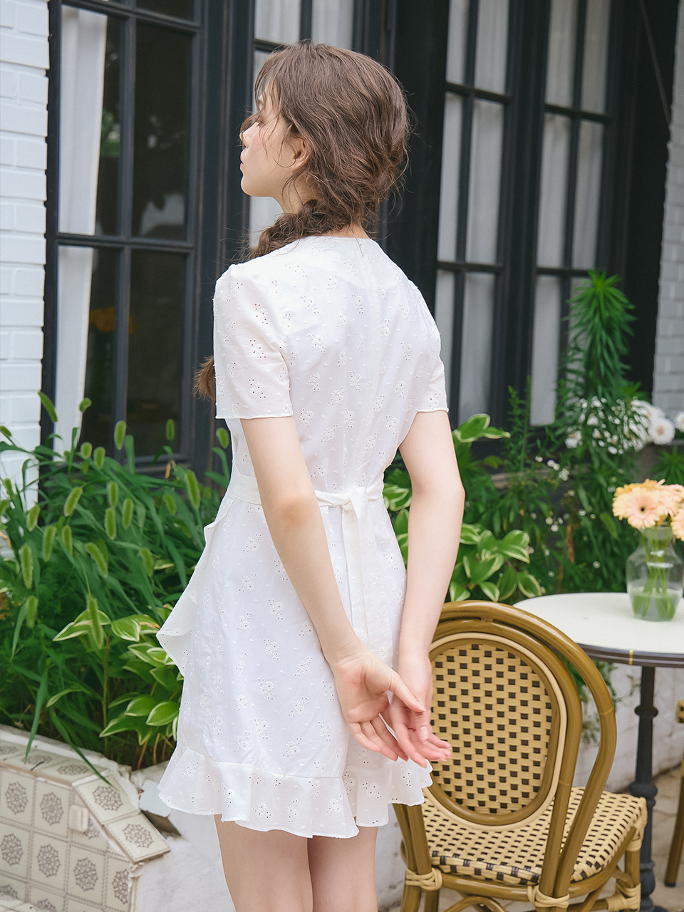 PUNCHING LACE JUMPSUIT_WHITE