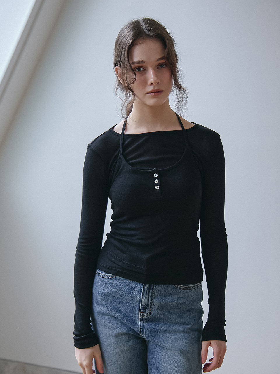 BUTTON POINT BUSTIER LAYERED T-SHIRT_BLACK