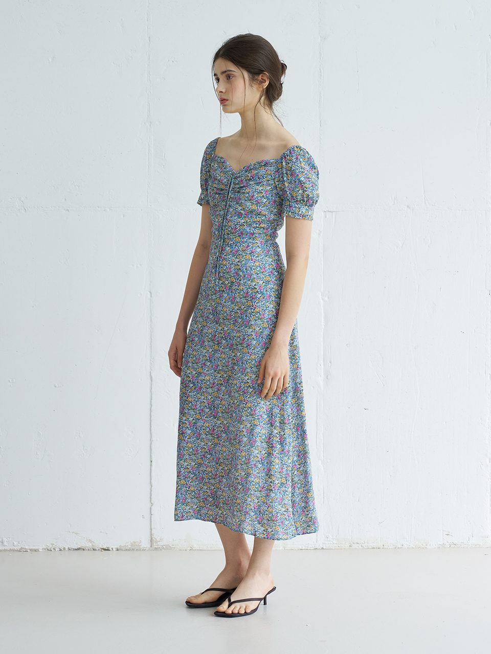 SUSHA HEART NECK FLORAL MIDI ONEPIECE_BLUE