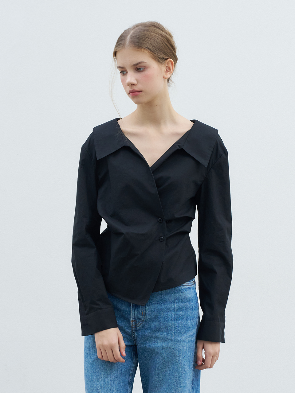 COLLAR POINT WRAP BLOUSE_BLACK