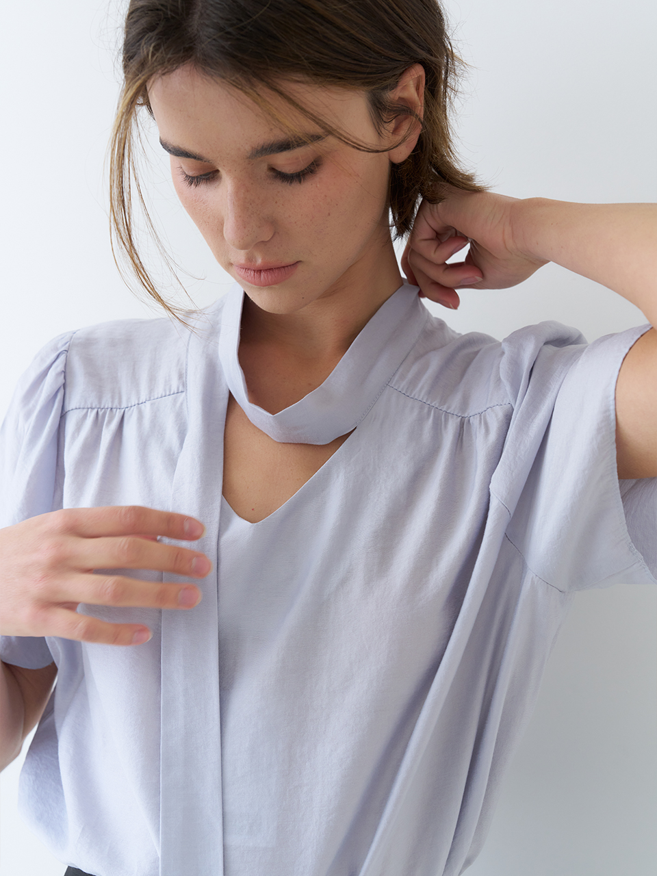 HALF SLEEVE TIE BLOUSE_SKY BLUE