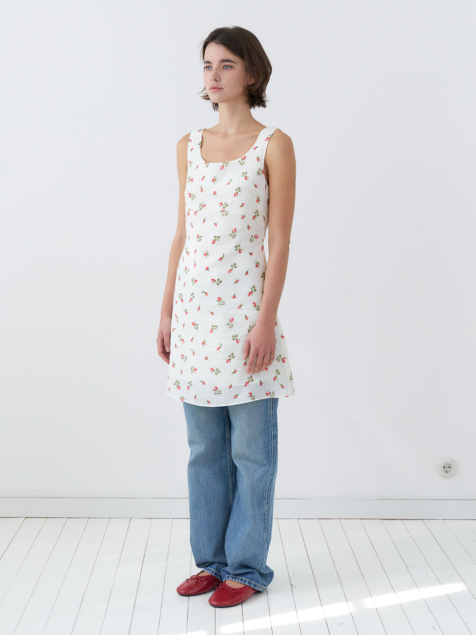 SLEEVELESS FLORAL ONEPIECE_IVORY
