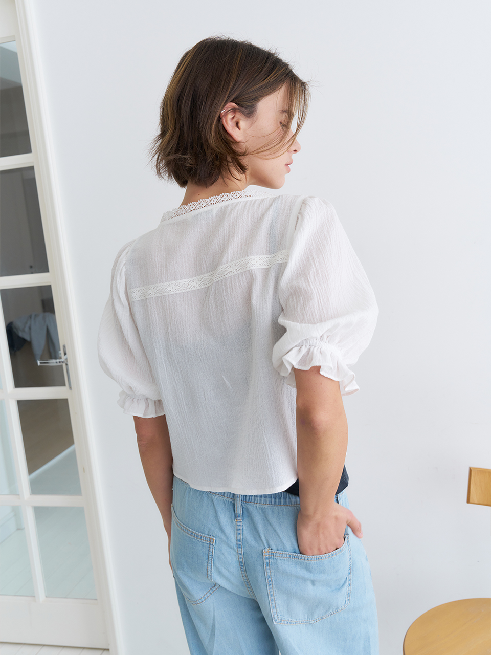 PUFF SLEEVE LACE TRIM BLOUSE_WHITE