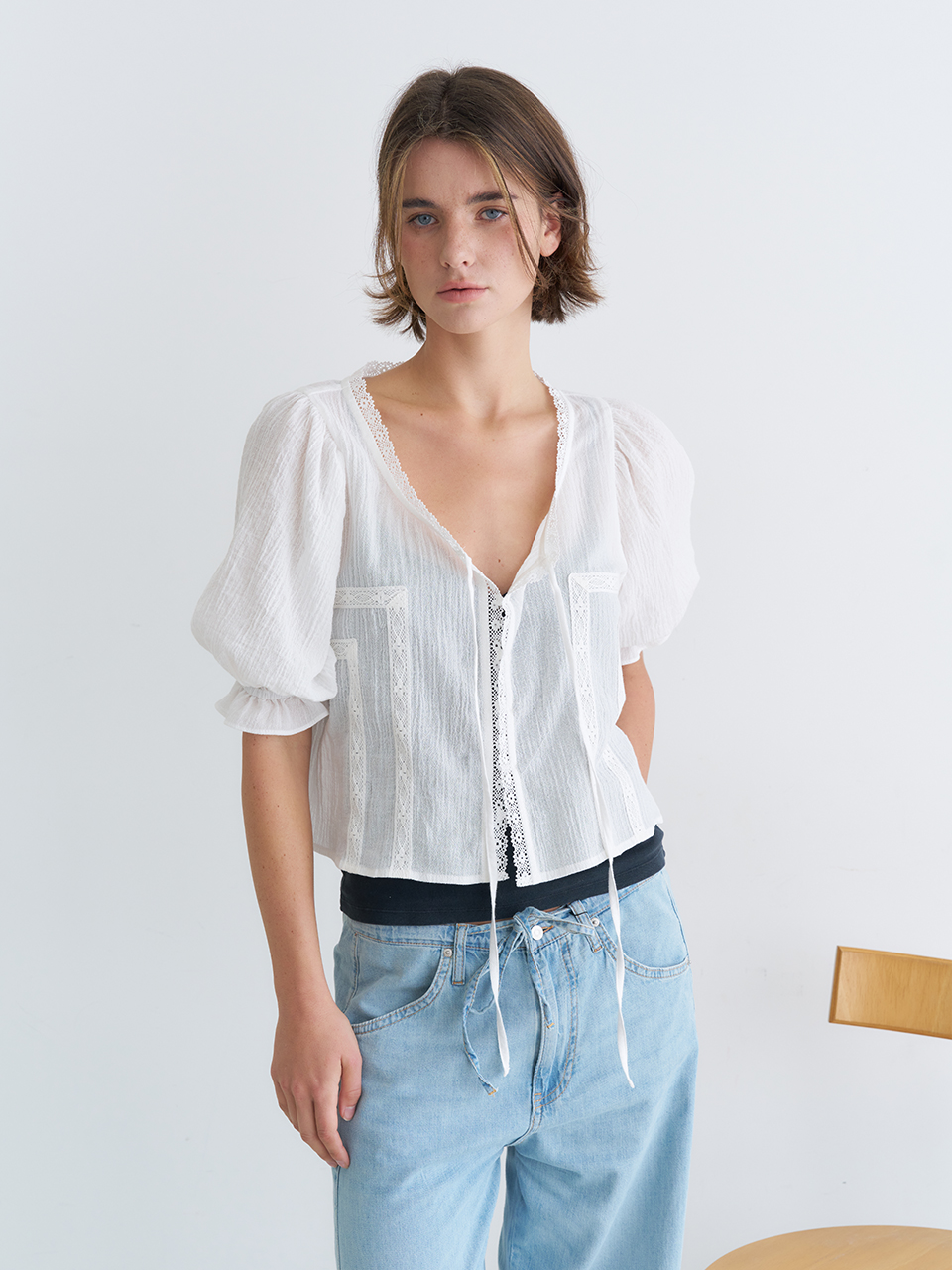 PUFF SLEEVE LACE TRIM BLOUSE_WHITE