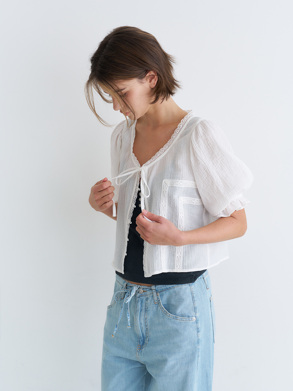 PUFF SLEEVE LACE TRIM BLOUSE_WHITE