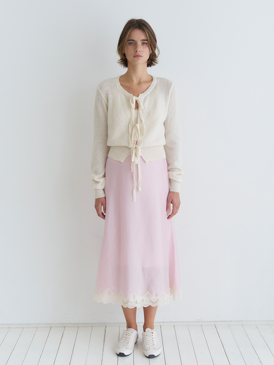 LACE TRIM SATIN MIDI SKIRT_PINK