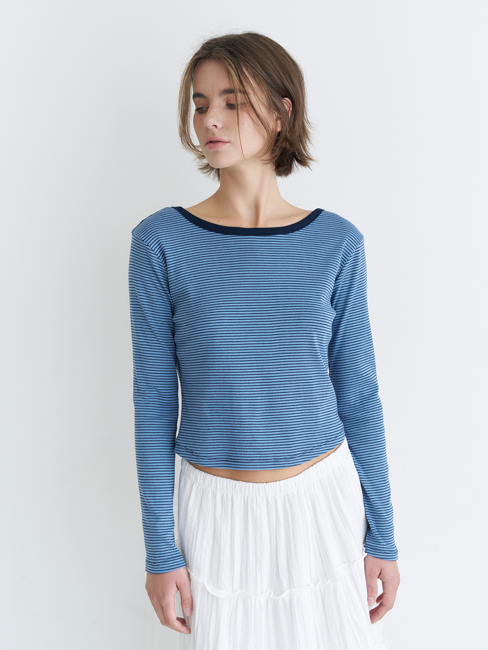 BACK SCOOP STRIPE LONG SLEEVES T-SHIRT_2COLOR