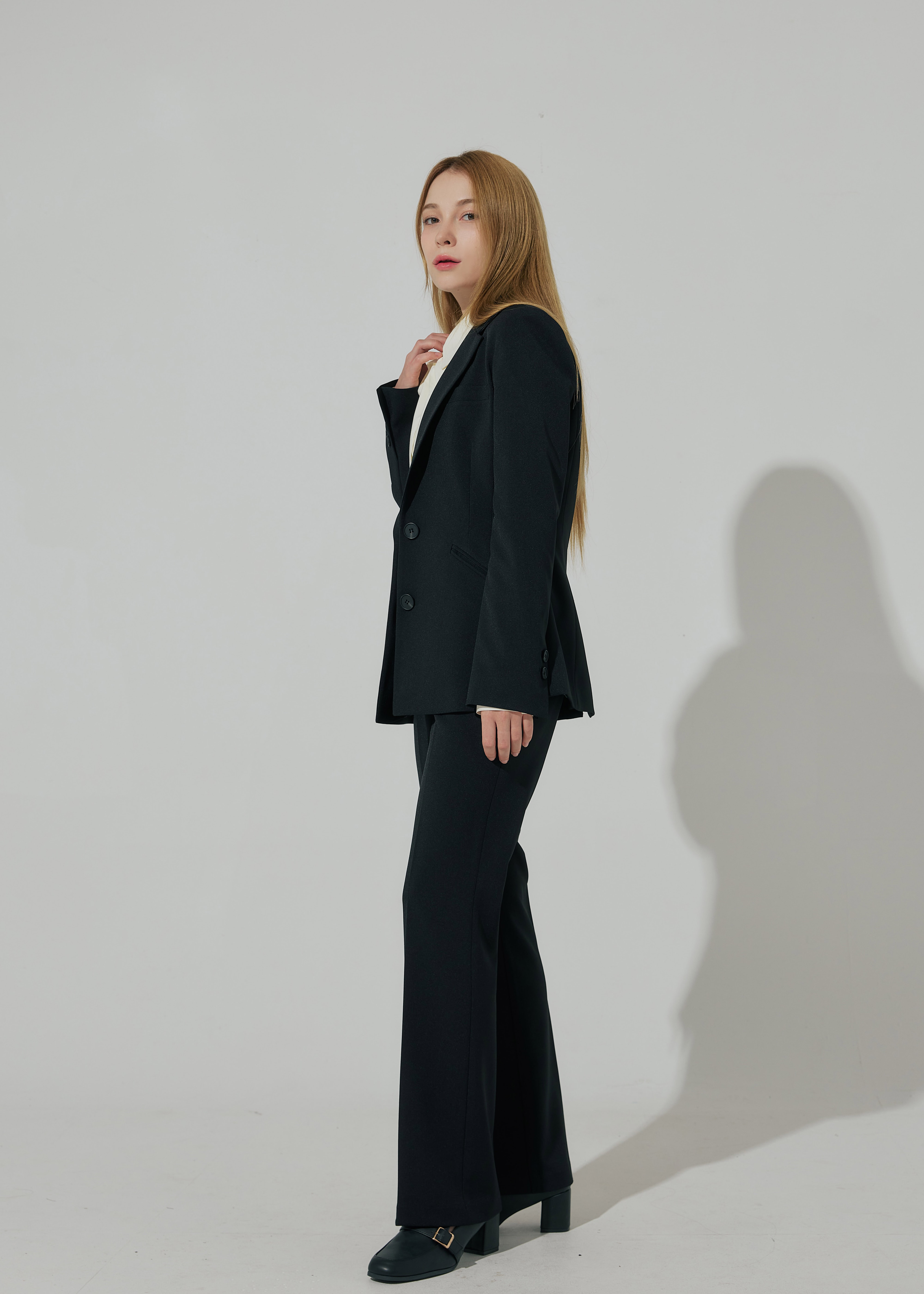 레마 시그니처 세미 부츠컷 펜츠