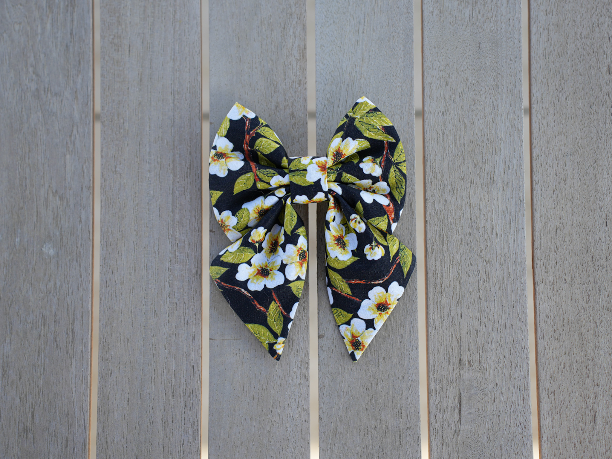 Primrose Sage bow + bow tie