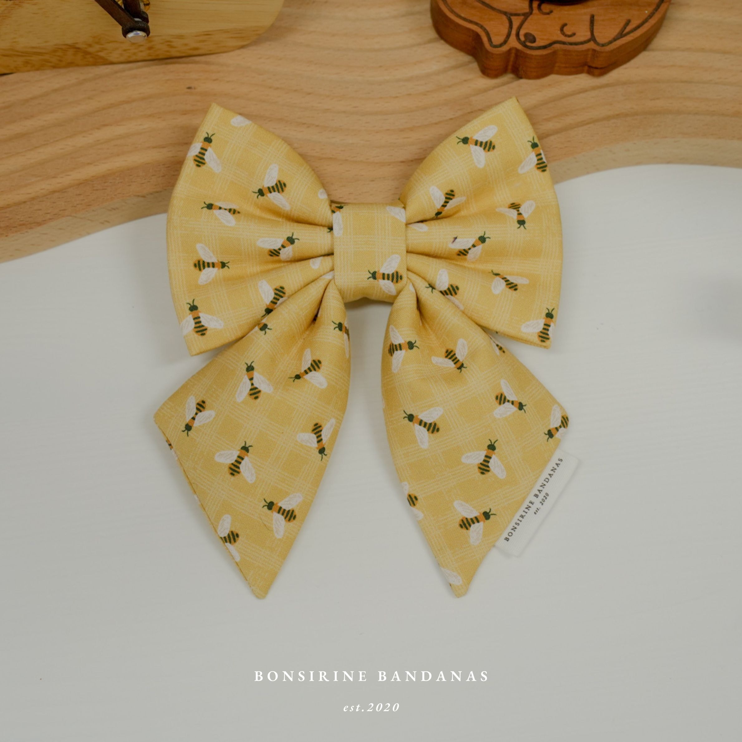 Bumblebee Bow