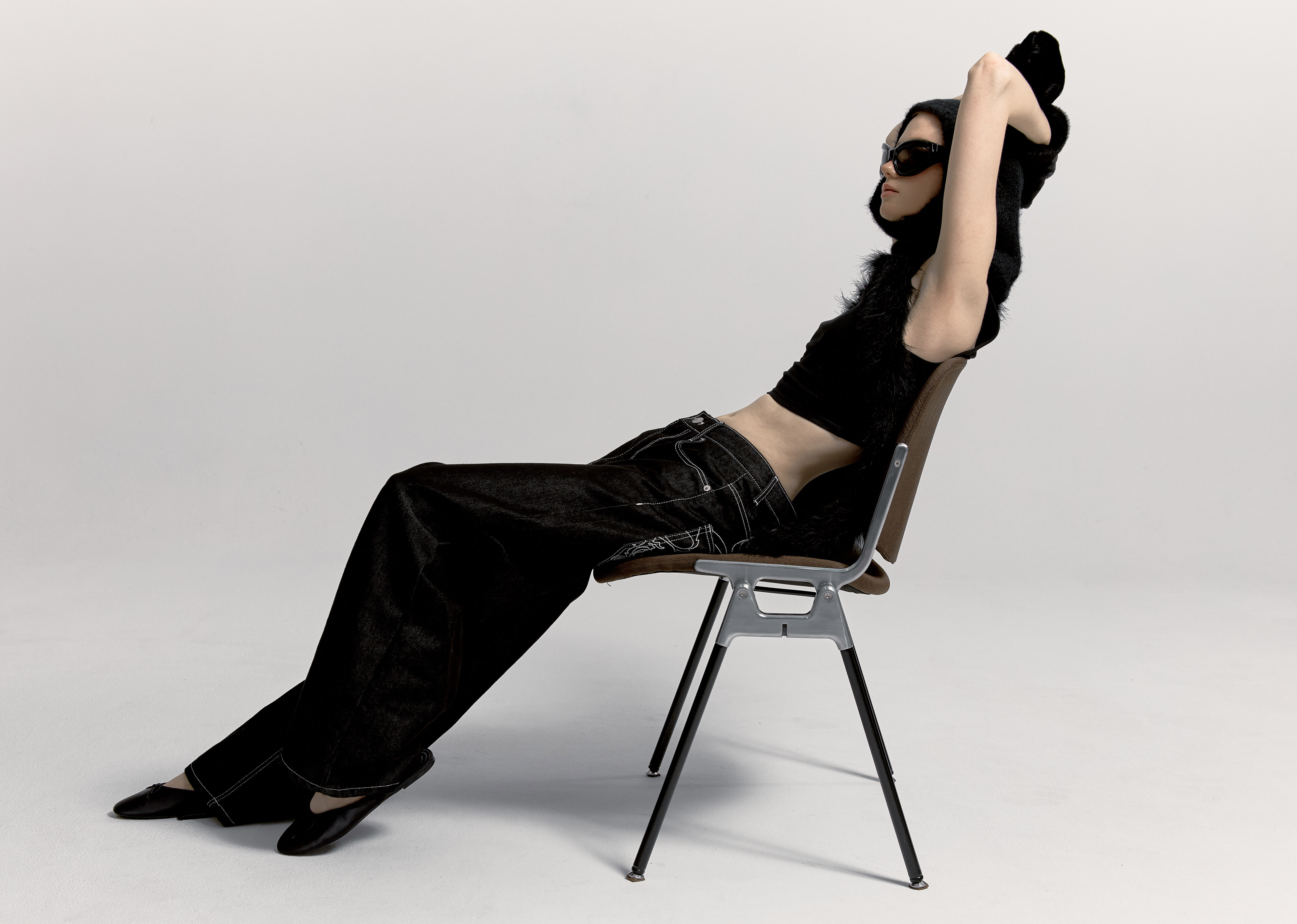 Embroied Nonfade Denim Pants Black