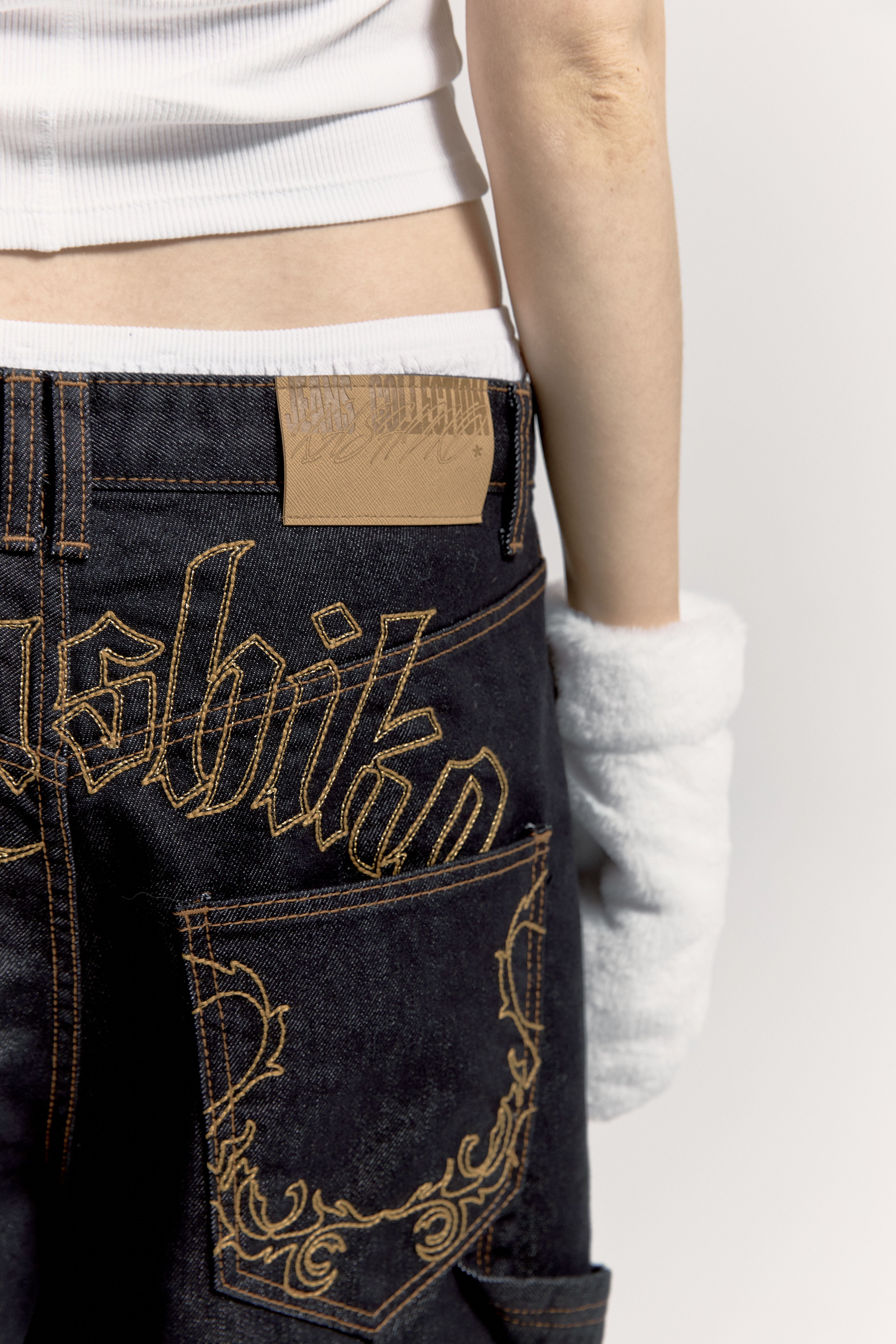 Embroied Nonfade Denim Pants Blue