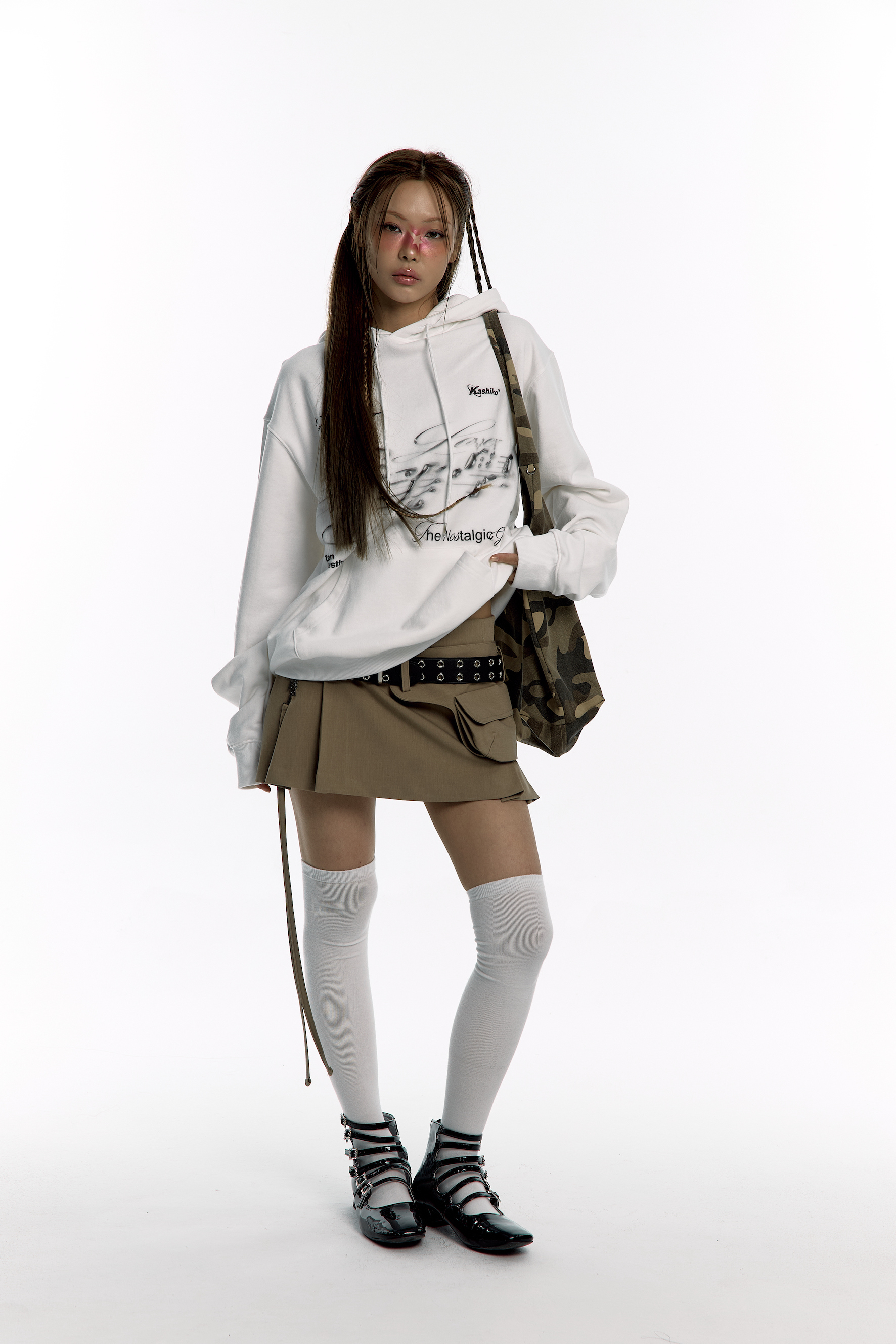 Pleats Pocket Belt Mini Skirt Beige