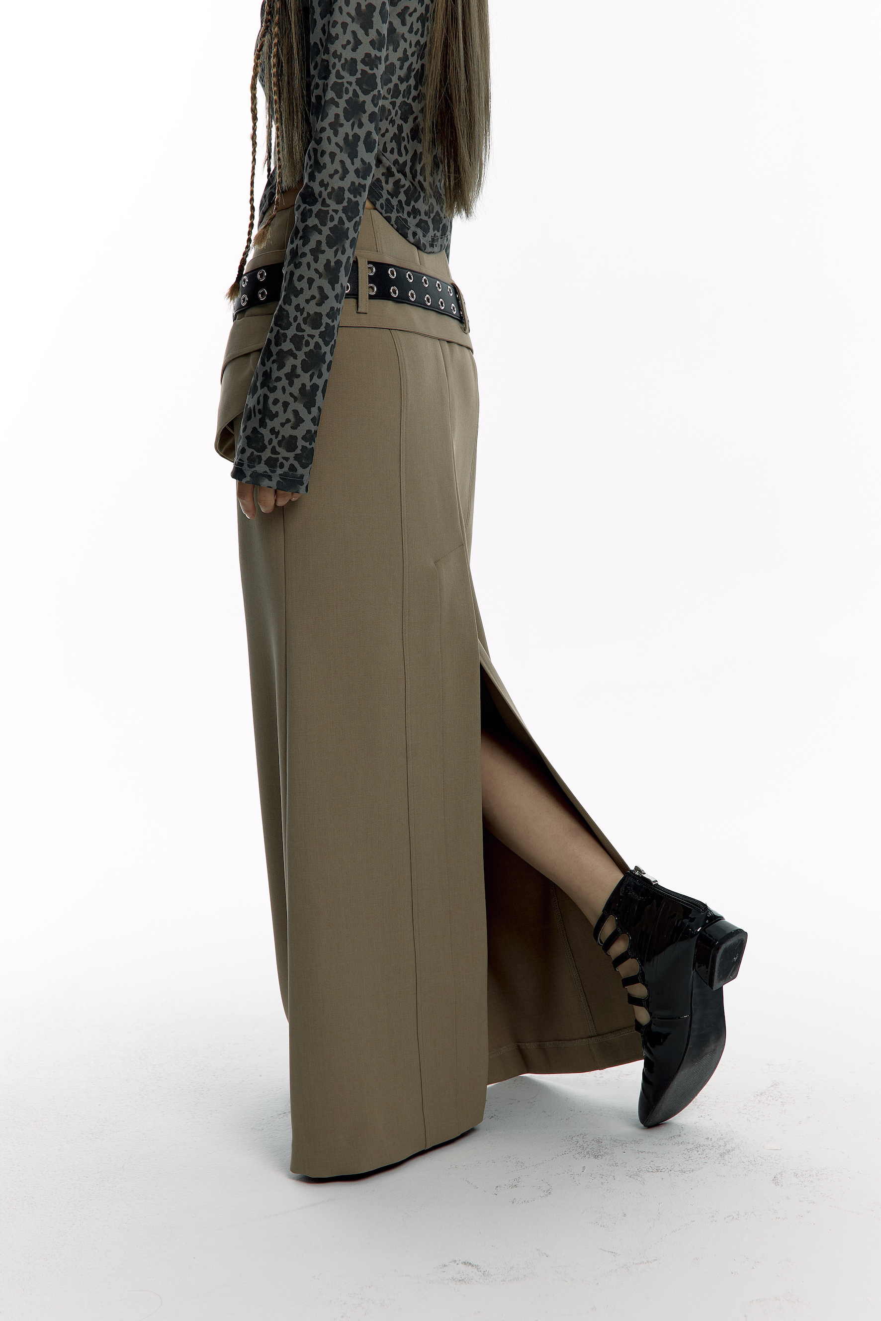 Pocket Belt Long Skirt Beige