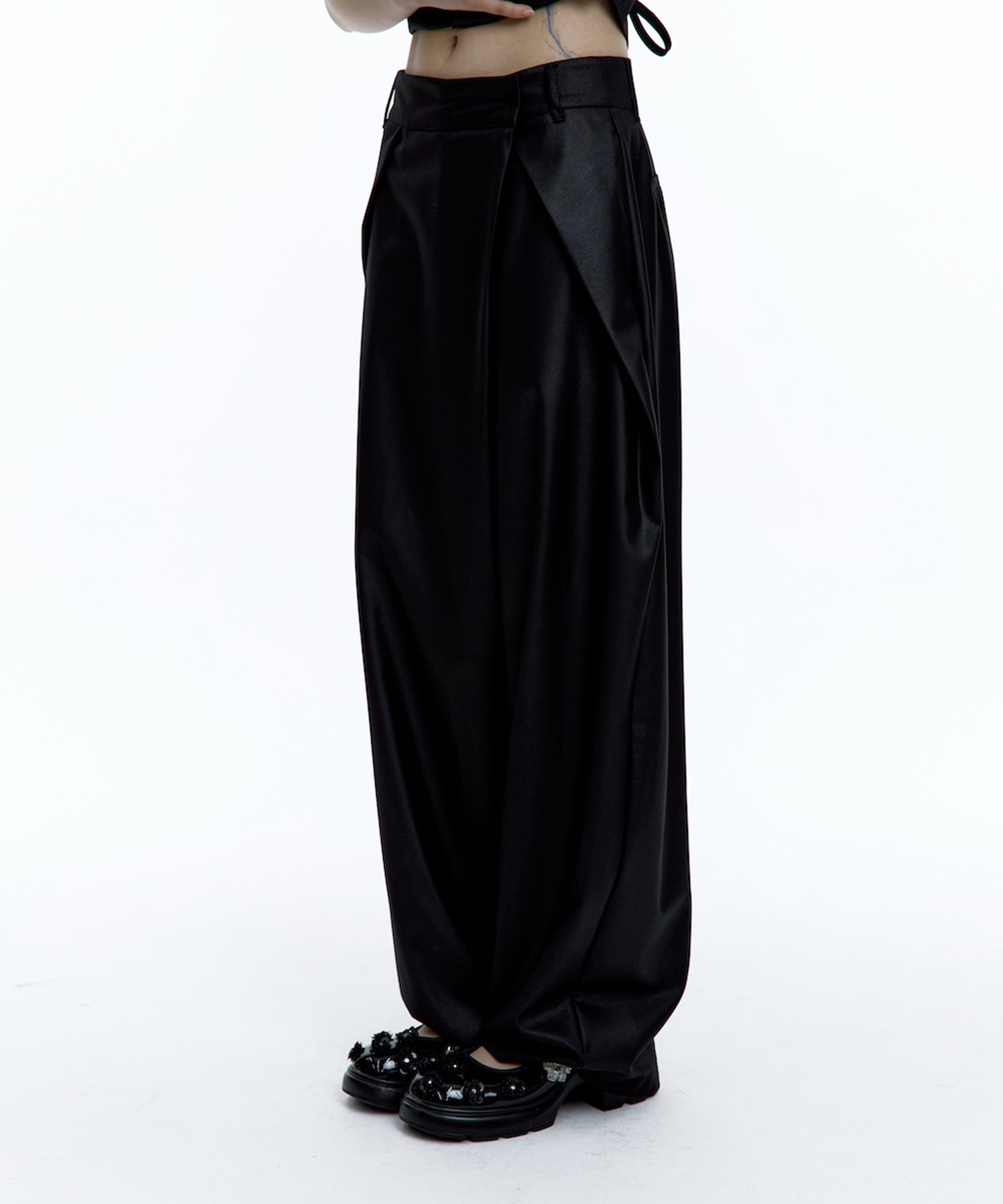 Pintuck Asymmetric Trousers Black