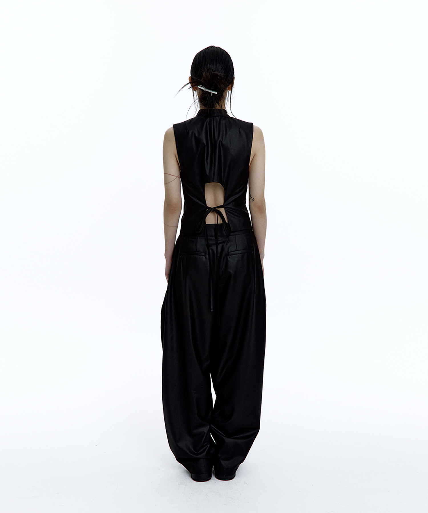 Pintuck Asymmetric Trousers Black