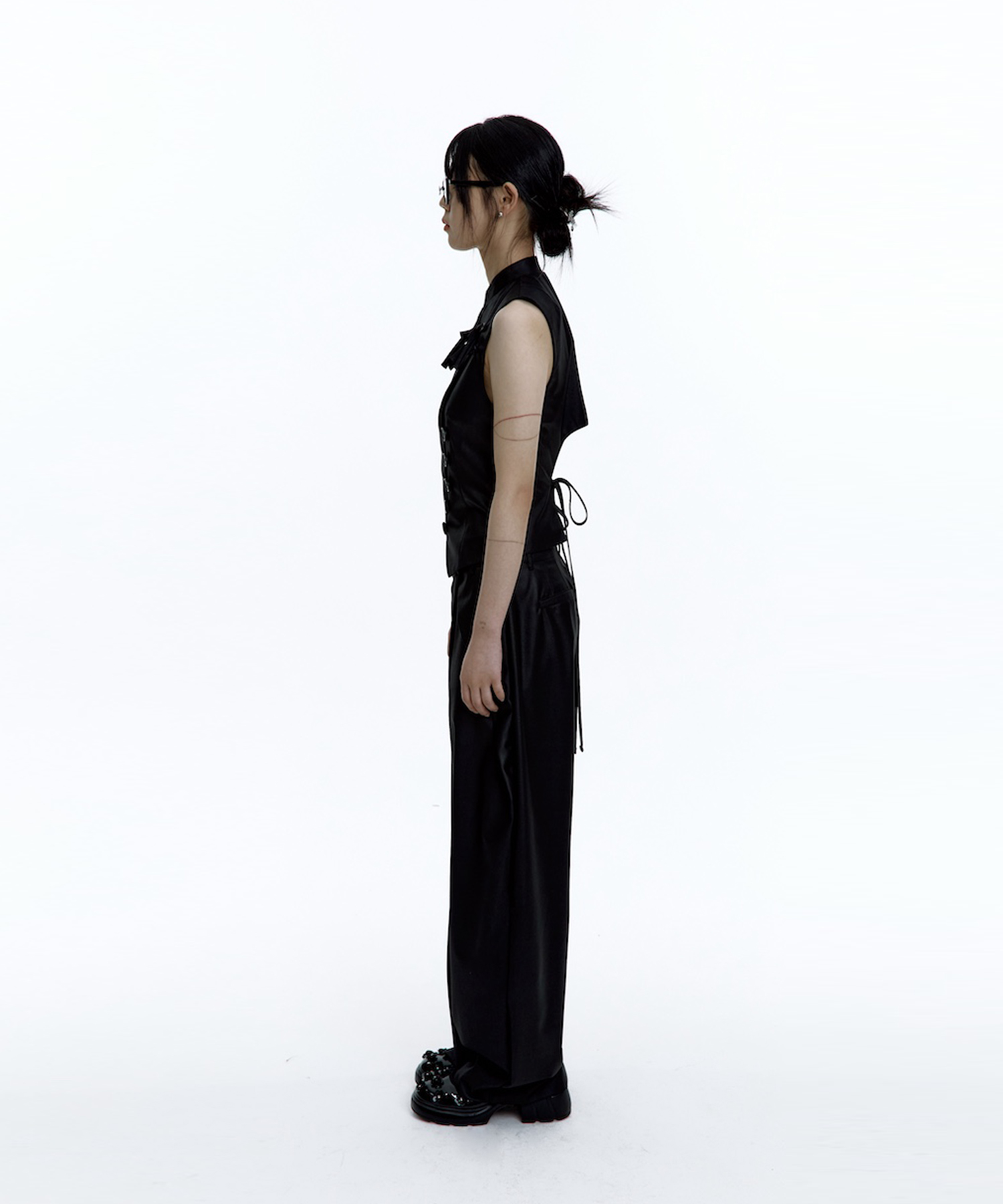 Pintuck Asymmetric Trousers Black