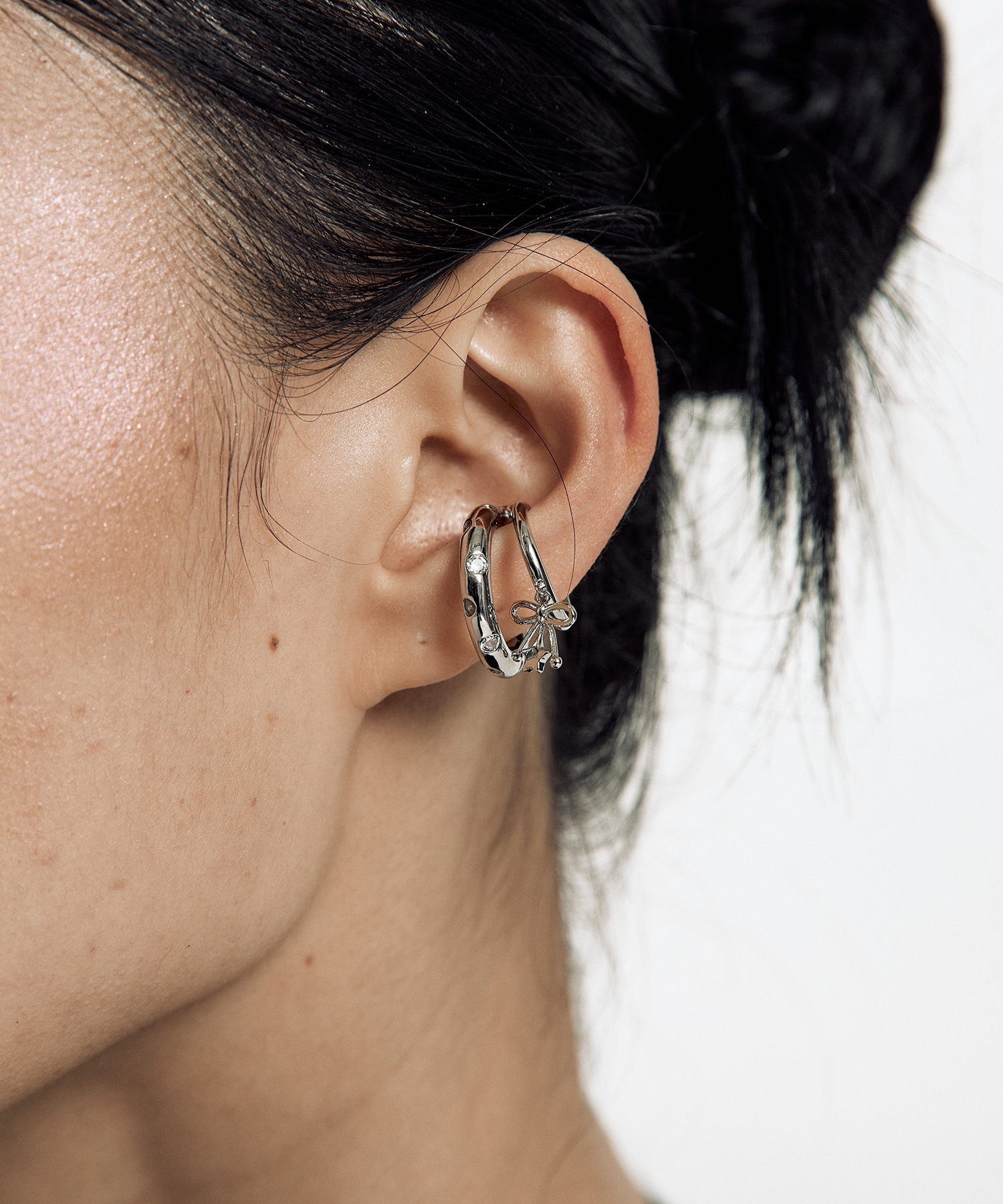 Cubic Drop Ribbon Ear Cuff