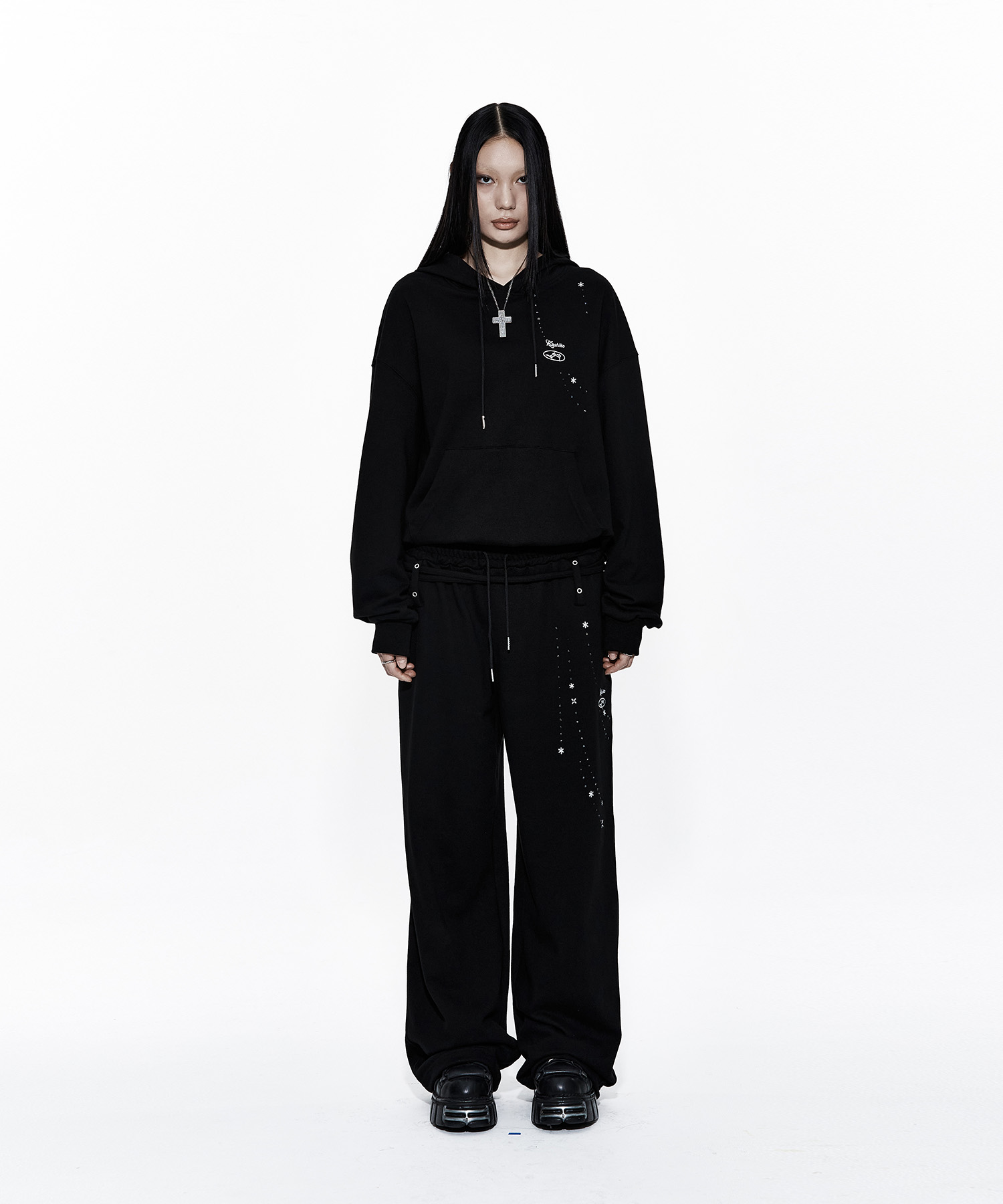 Zenu Hoodie Black