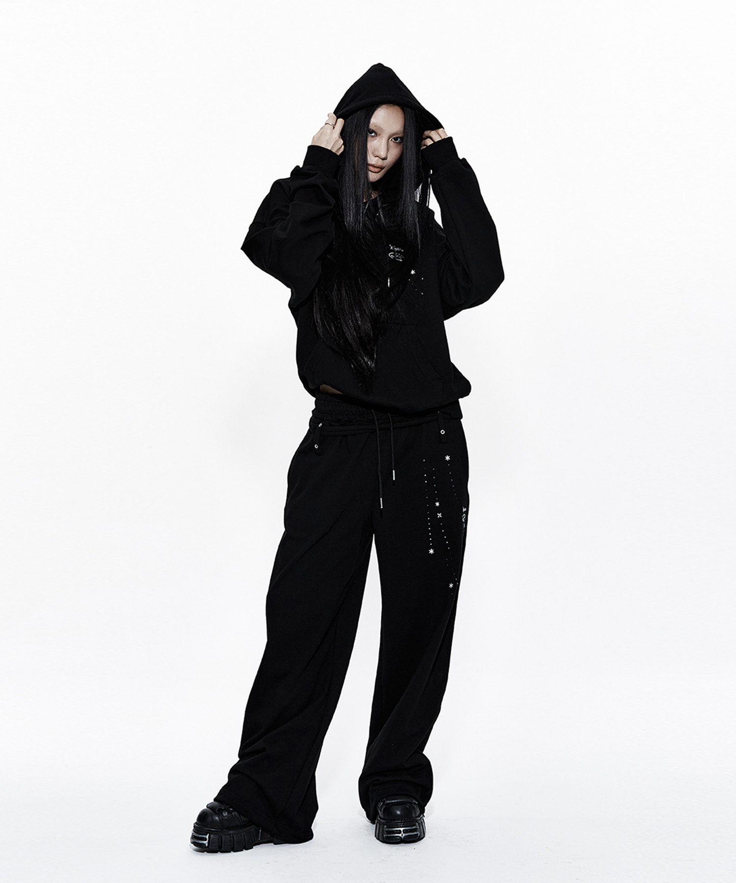 Zenu Hoodie Black