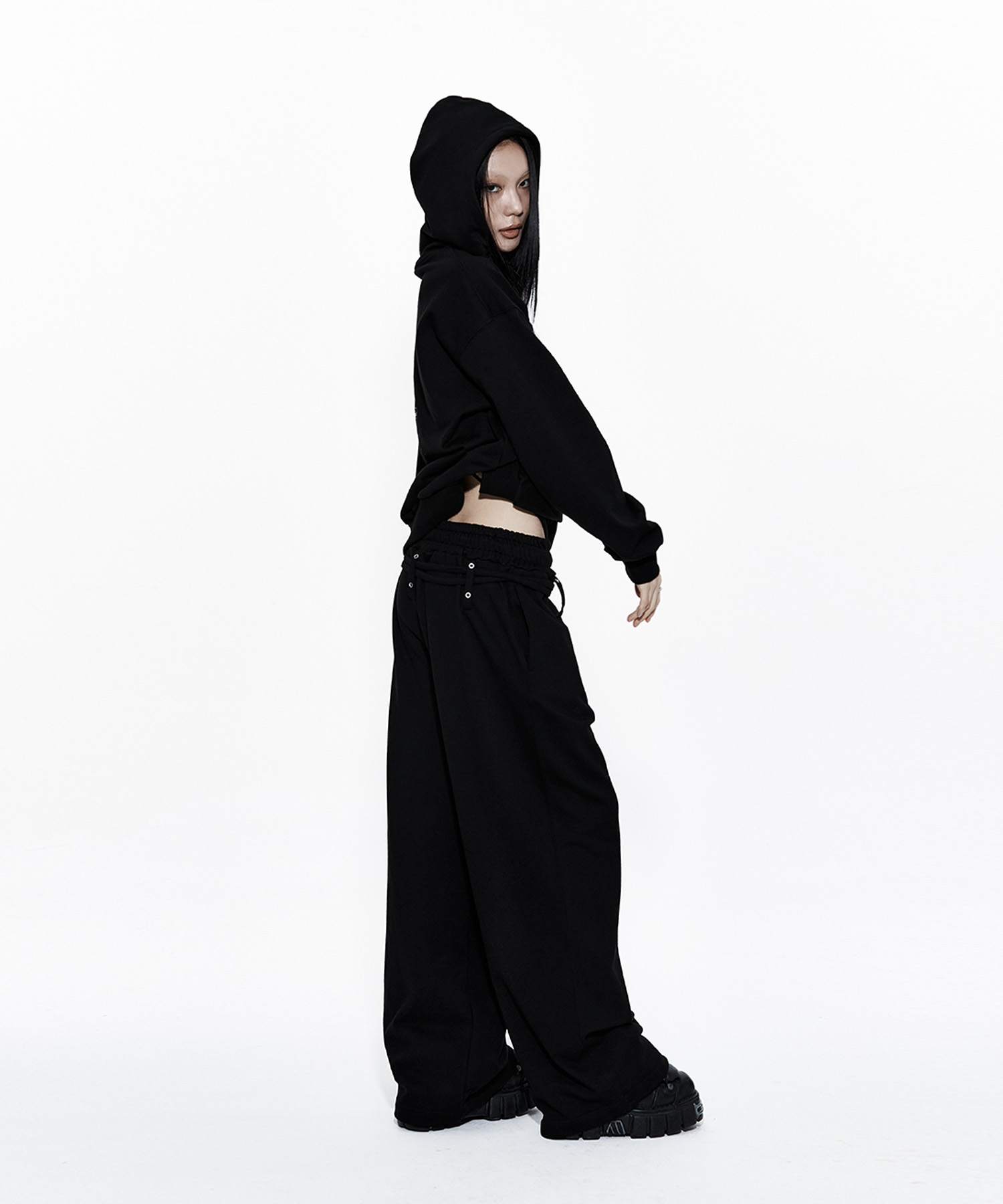 Zenu Hoodie Black