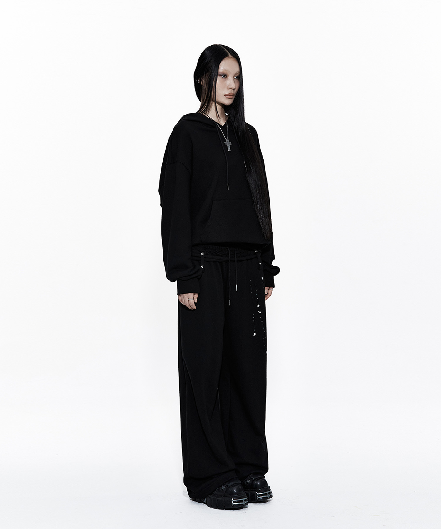 Zenu Hoodie Black