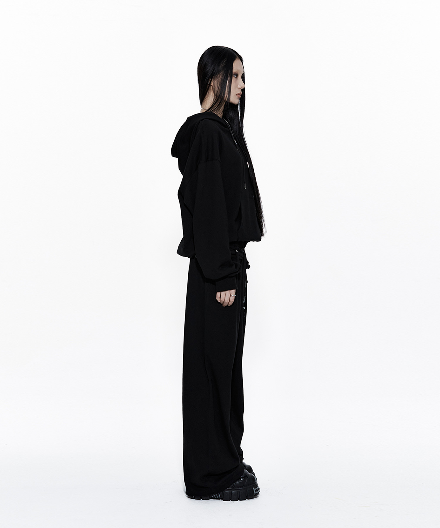 Zenu Hoodie Black