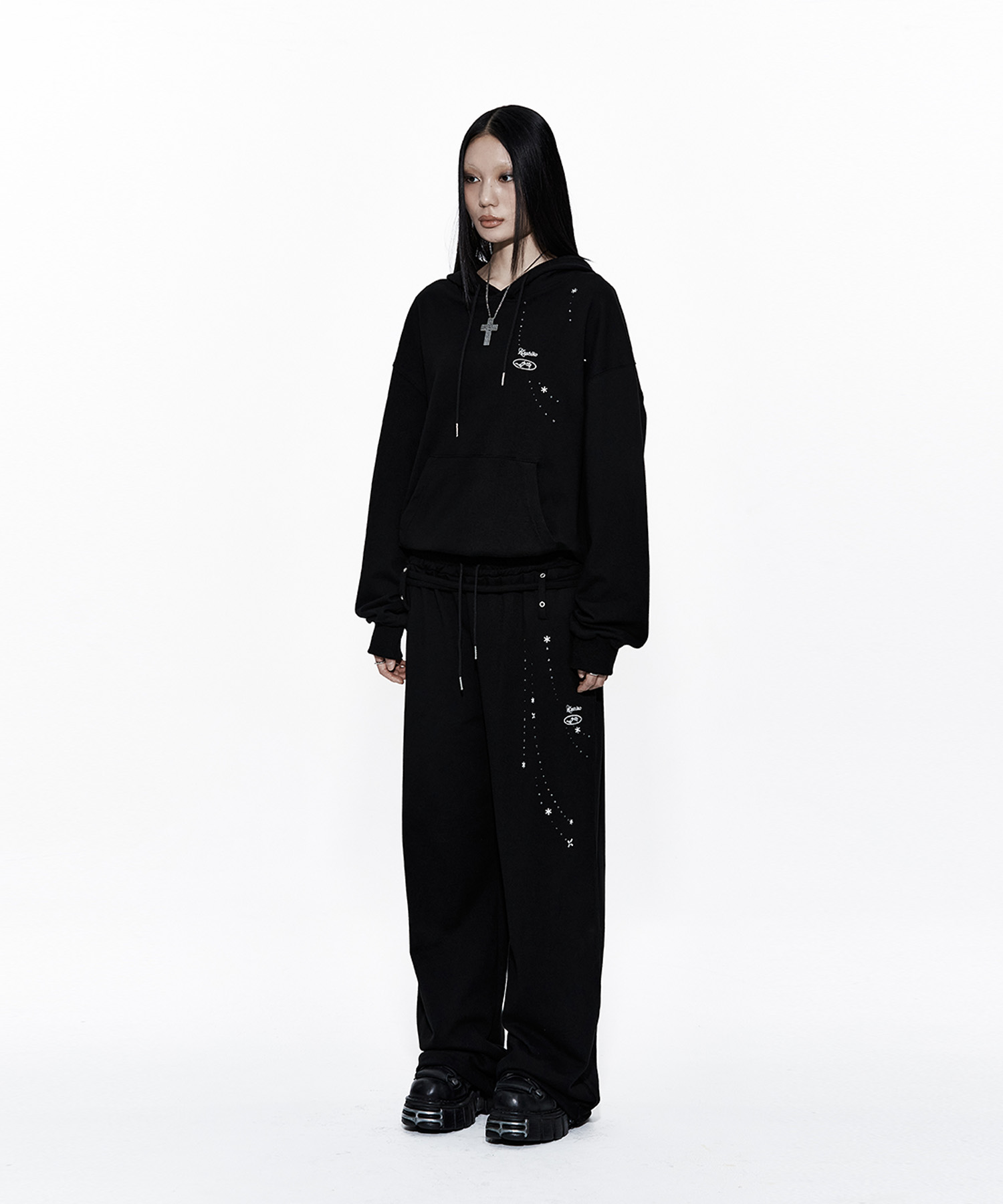 Zenu Hoodie Black
