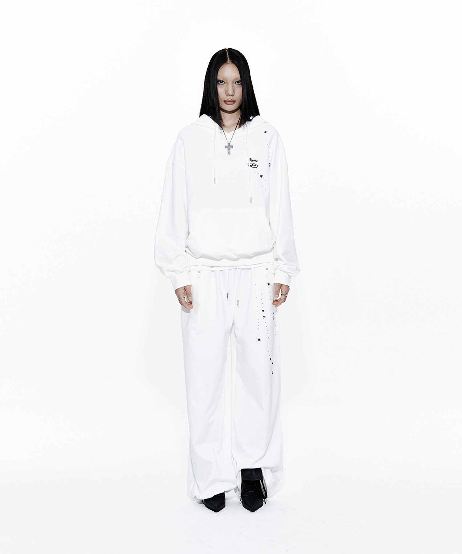 Zenu Belt Sweat Pants White