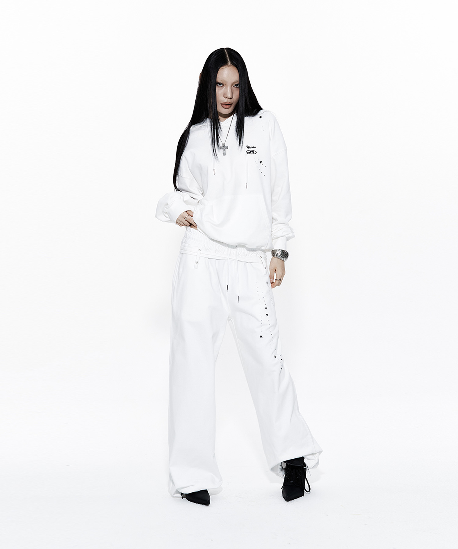 Zenu Belt Sweat Pants White