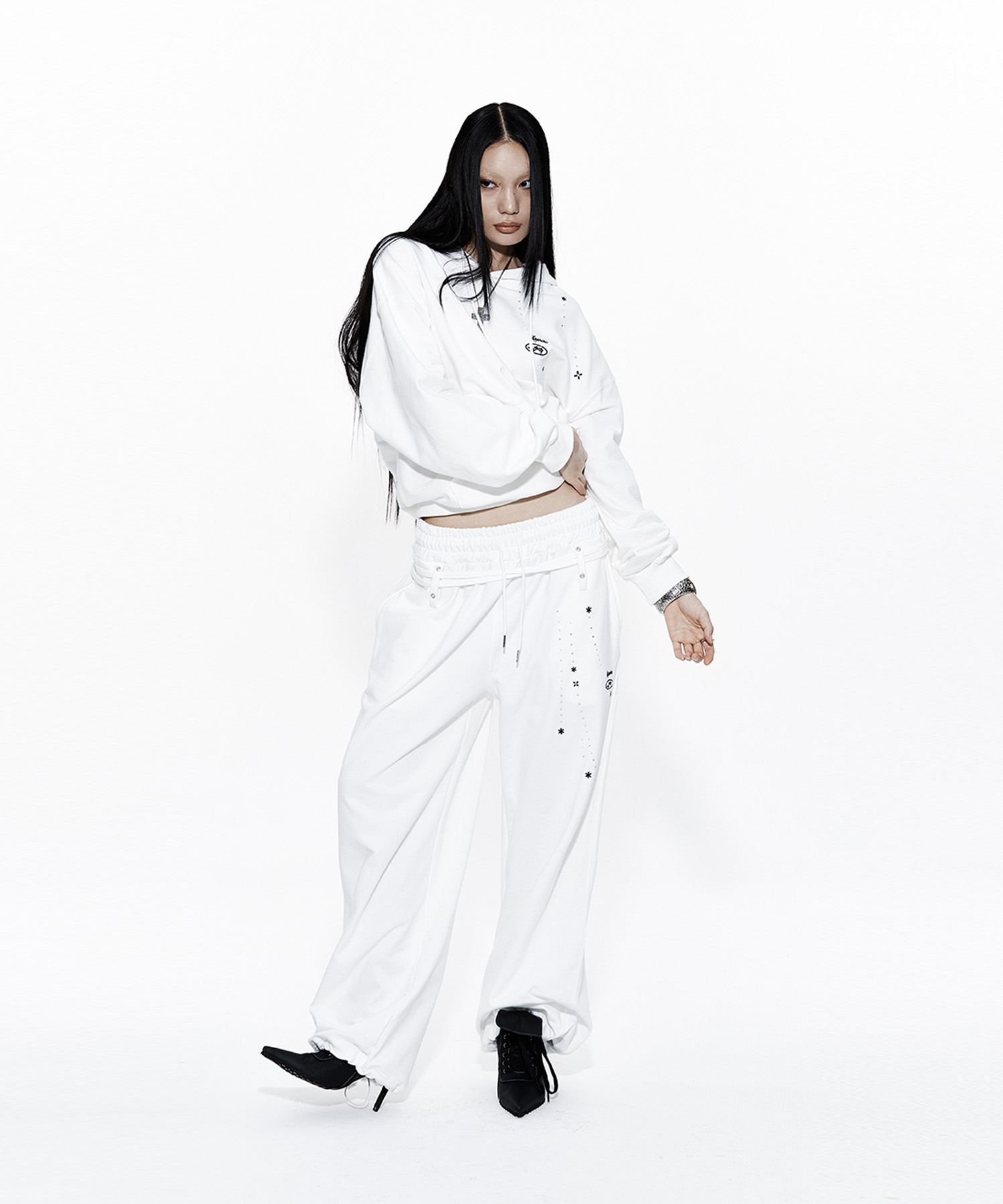 Zenu Belt Sweat Pants White