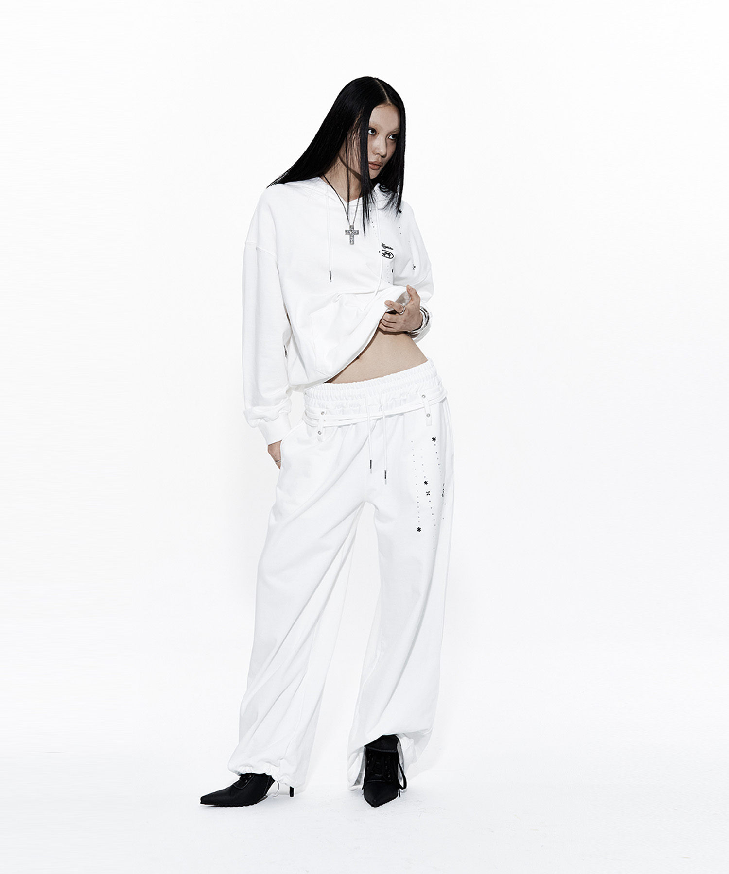 Zenu Belt Sweat Pants White