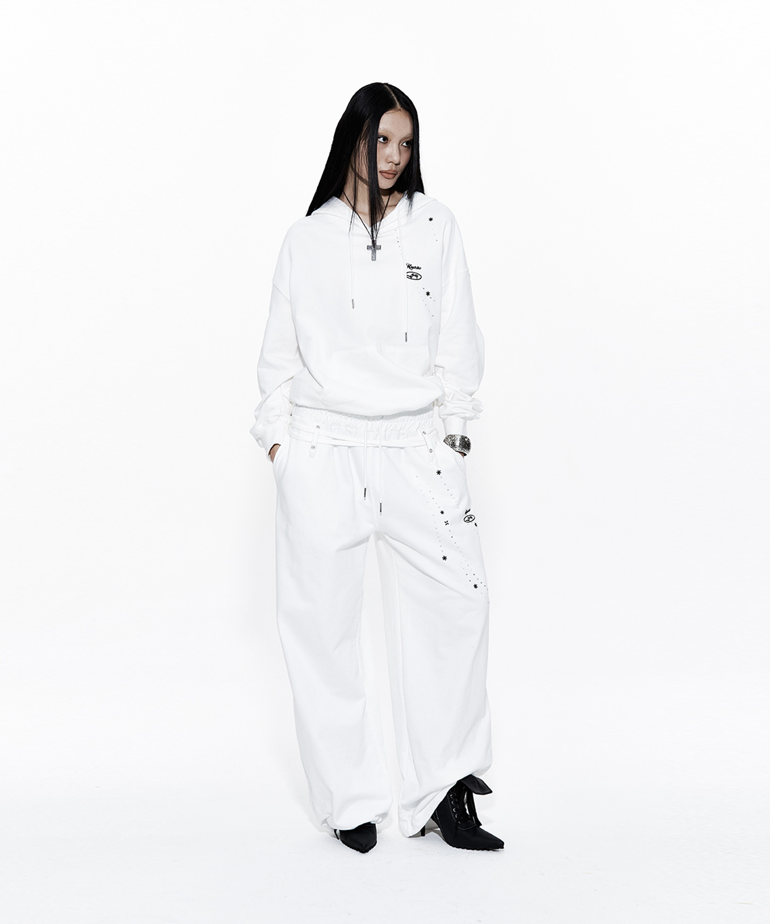 Zenu Belt Sweat Pants White