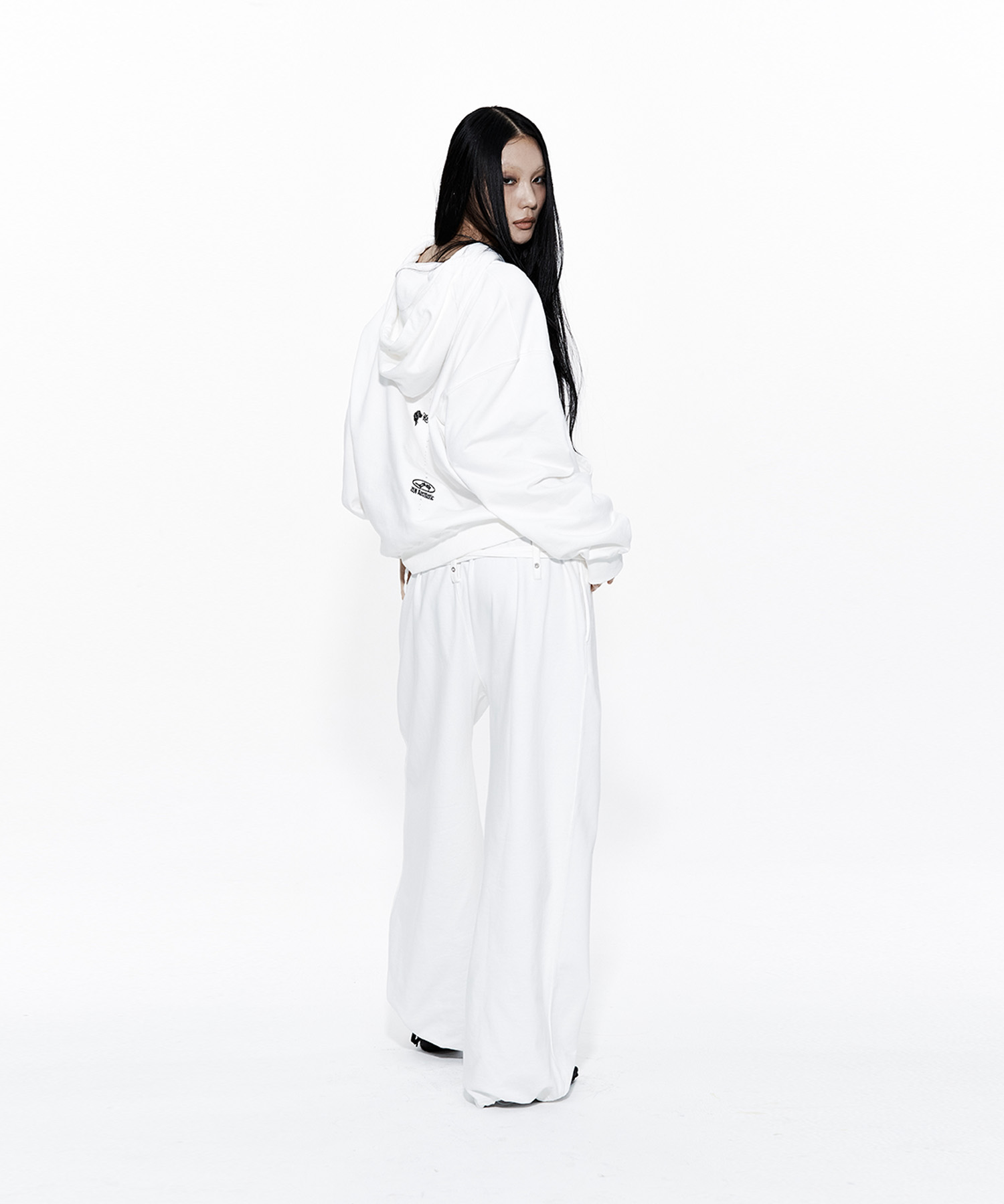 Zenu Belt Sweat Pants White