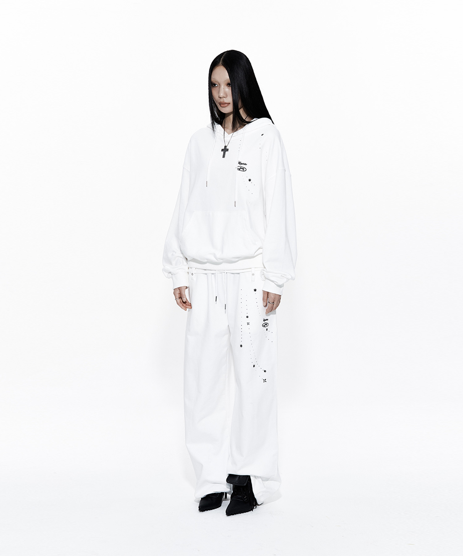 Zenu Belt Sweat Pants White