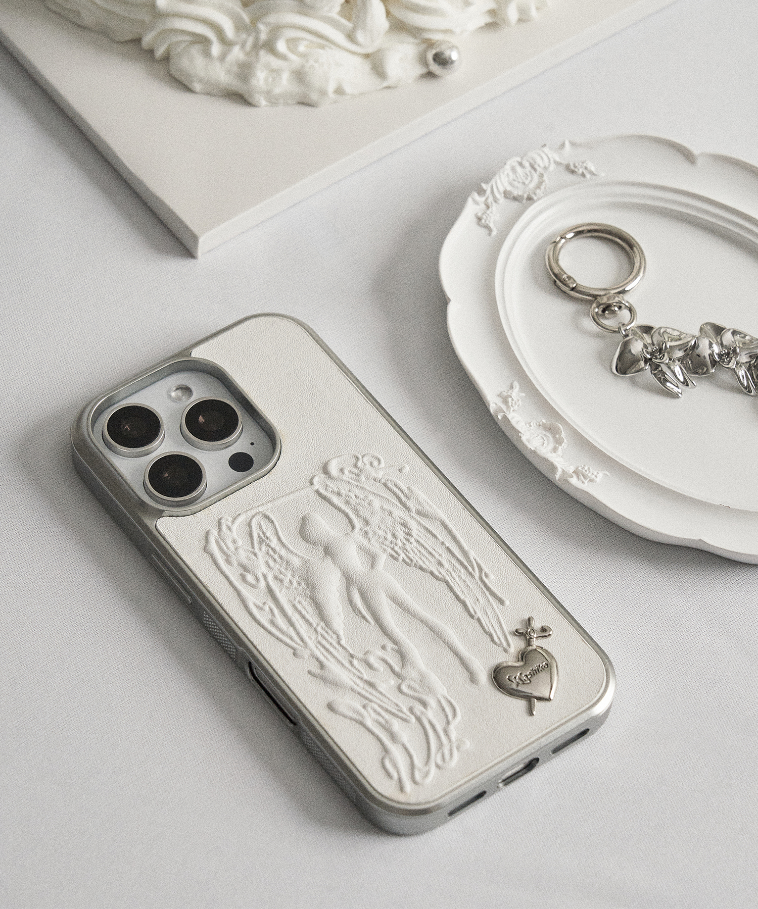 Angel Heart Case White