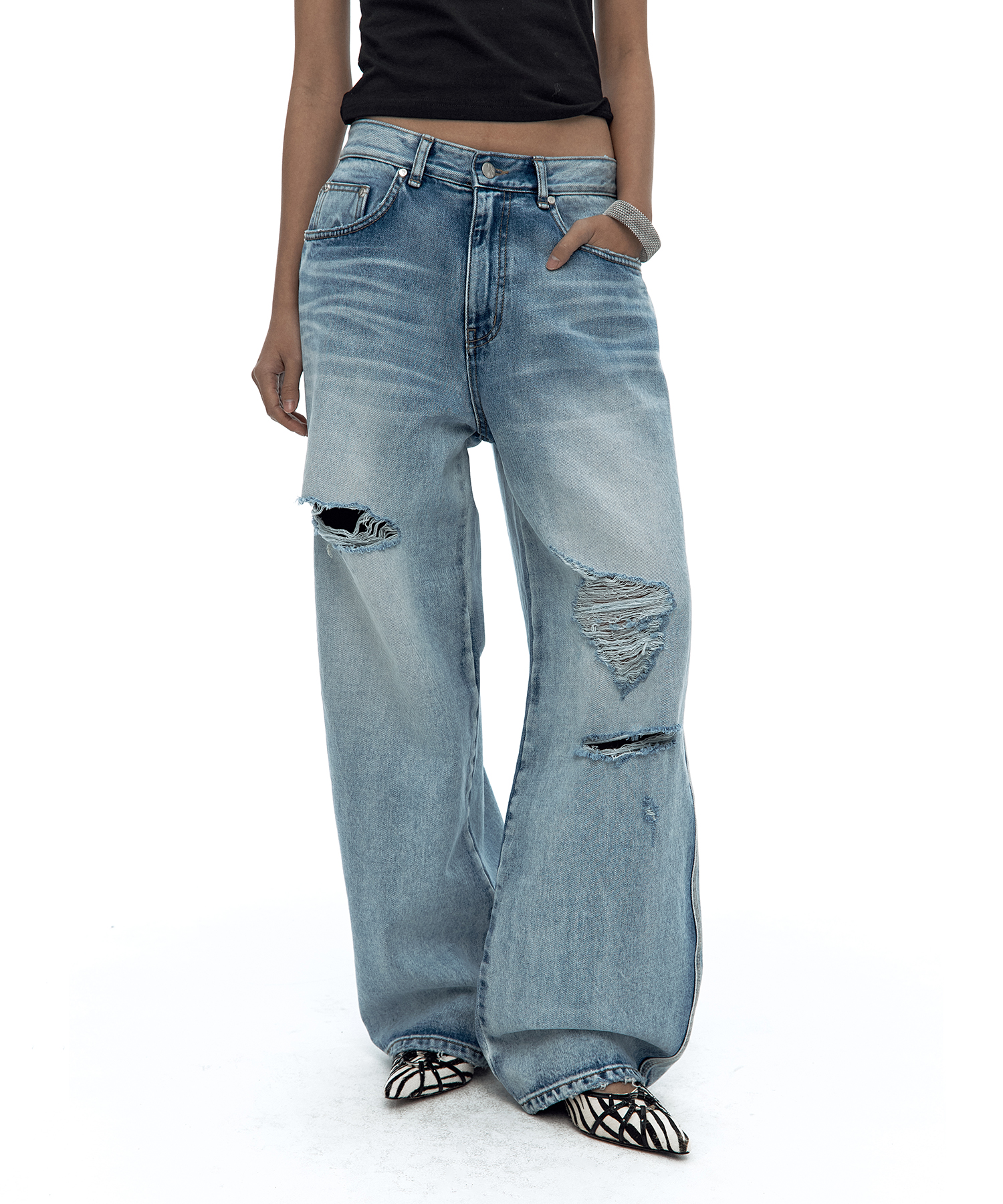 Milk Ripped Wide Jeans Light Blue