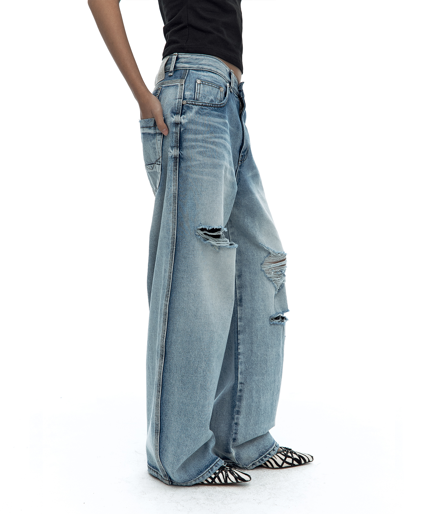 Milk Ripped Wide Jeans Light Blue