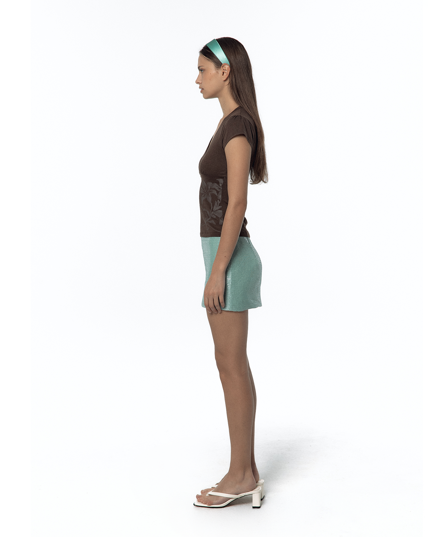 Lily Essential V-Neck T-shirt Brown