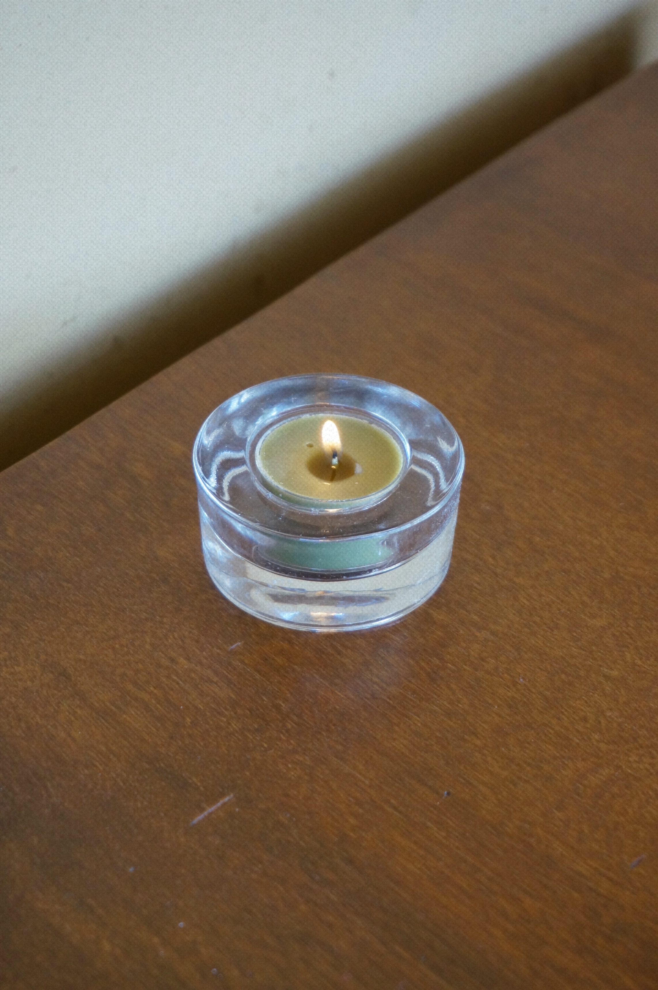 T light plain candle holder